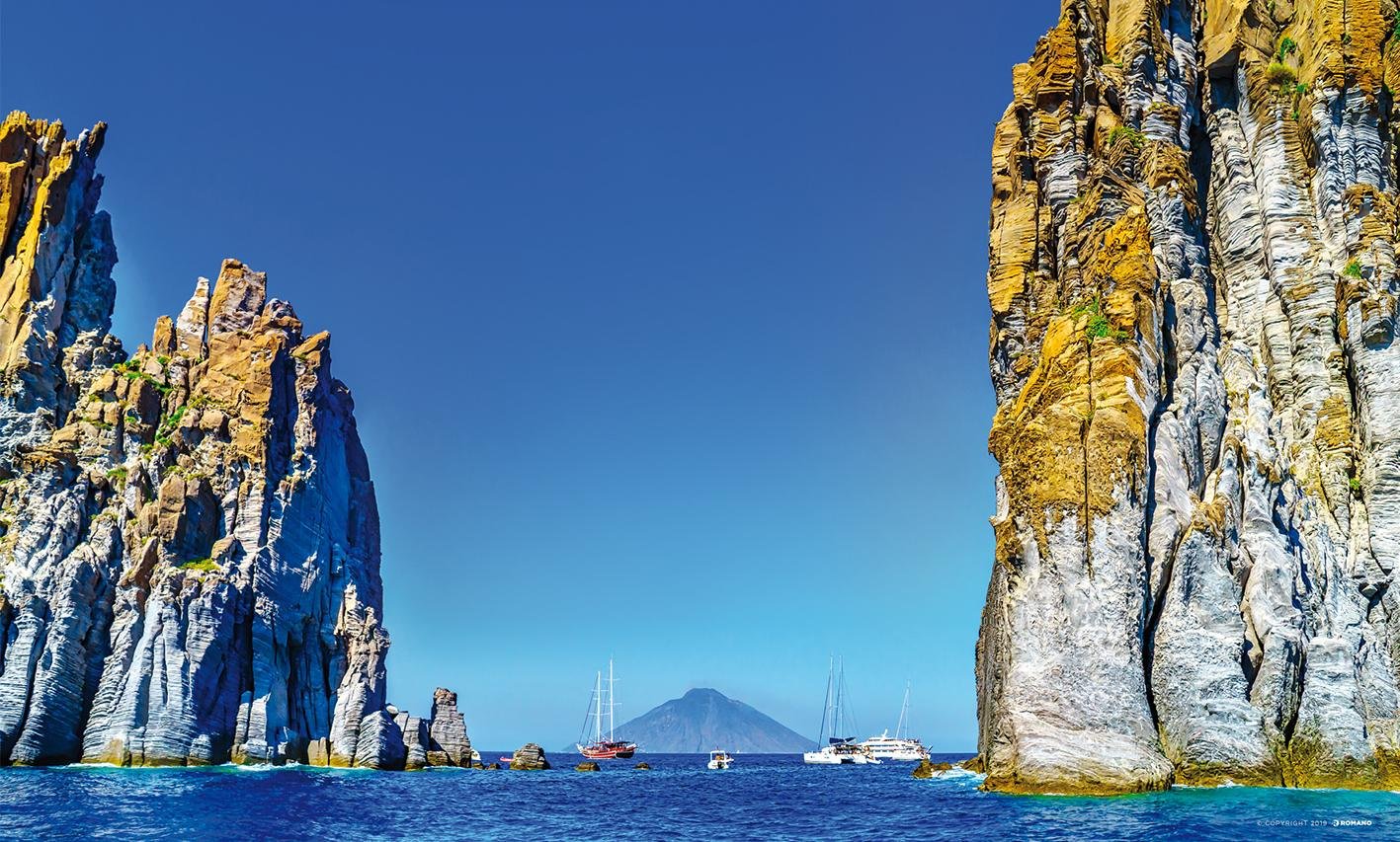 Private Yacht Charter to Panarea & Stromboli