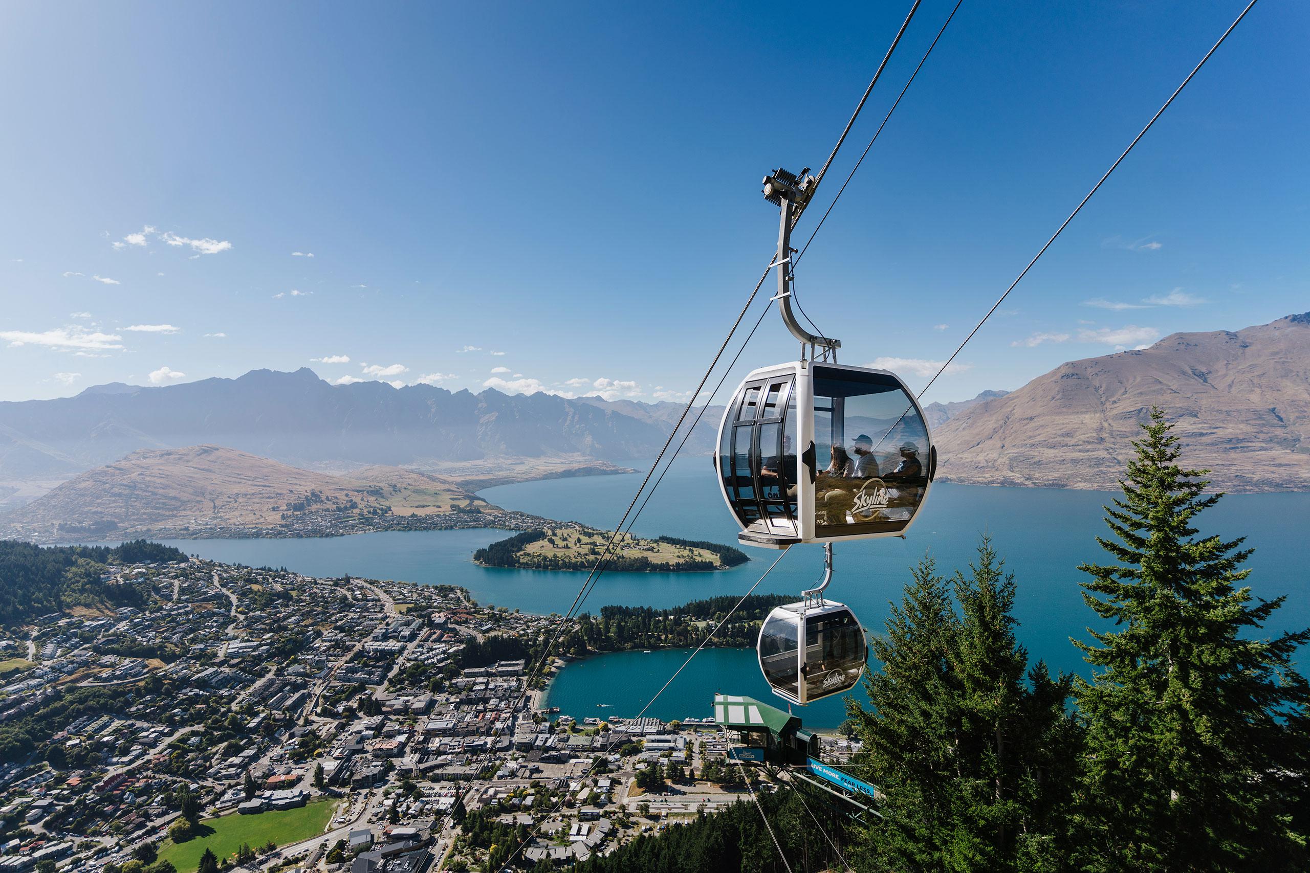 Skyline Gondola Bob's Peak Round-Trip