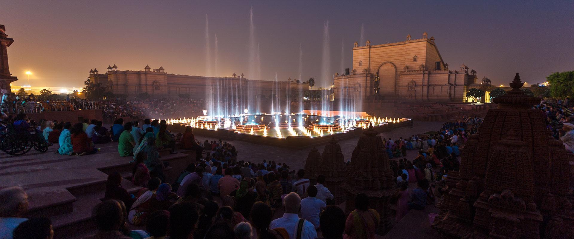Delhi Akshardham Temple Private Tour & Evening Light Show