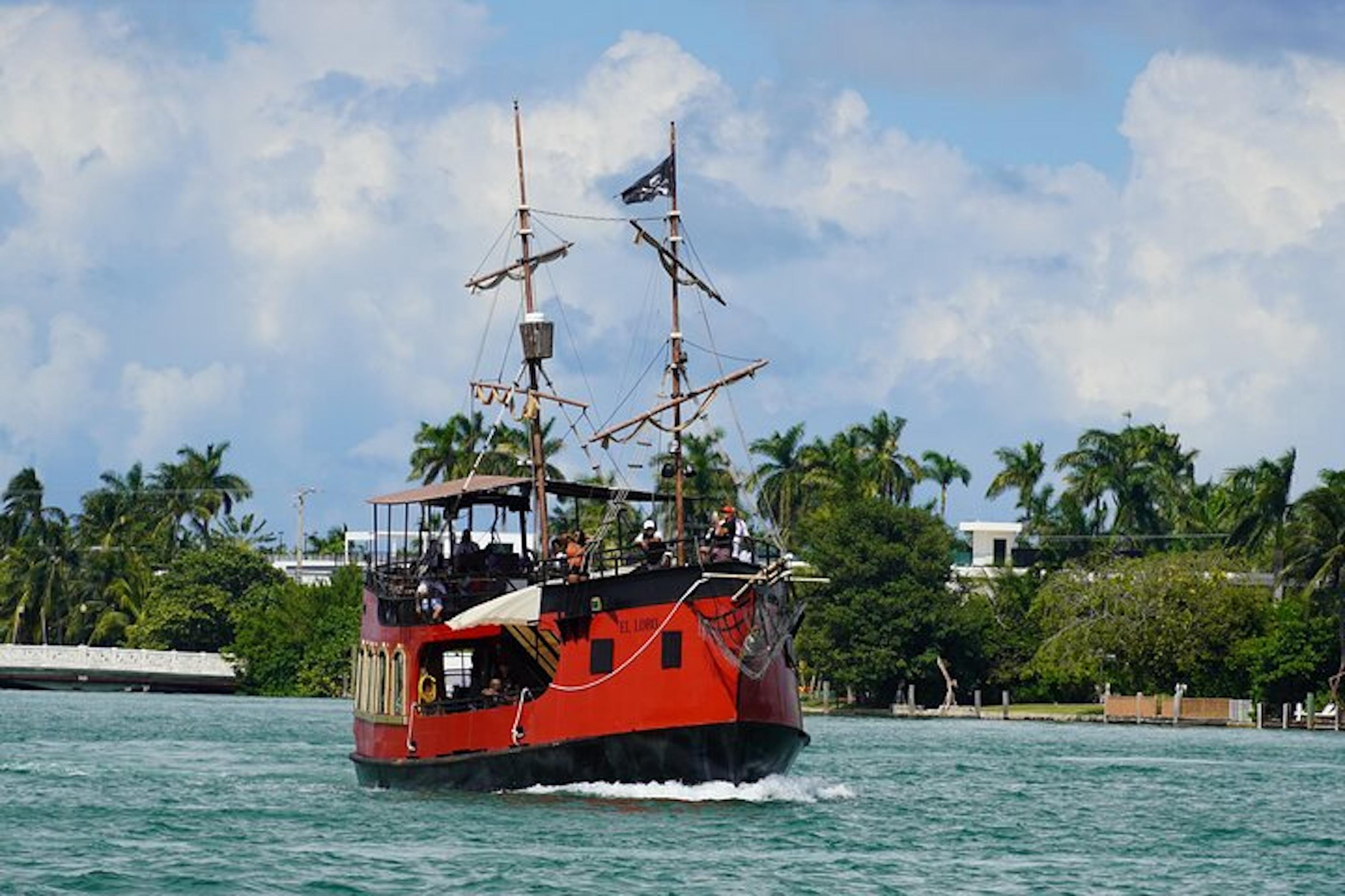 Miami Pirate Ship Cruise: Skyline & Celebrity Homes