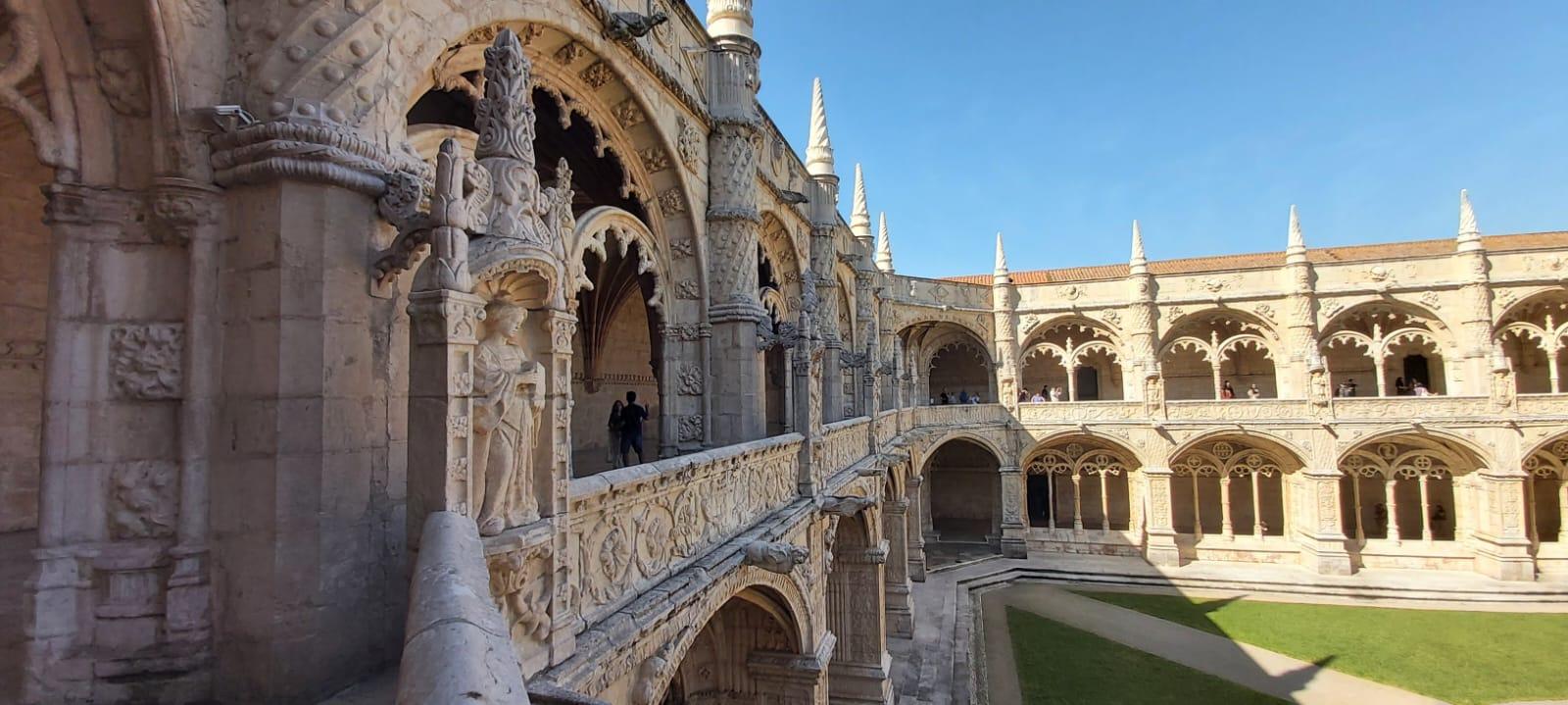Belém: Jerónimos Monastery Tickets & Guided Tour