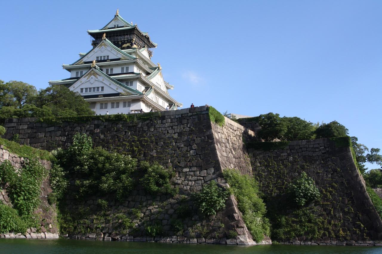 Osaka Castle Grounds: Haunted History & Legends Tour