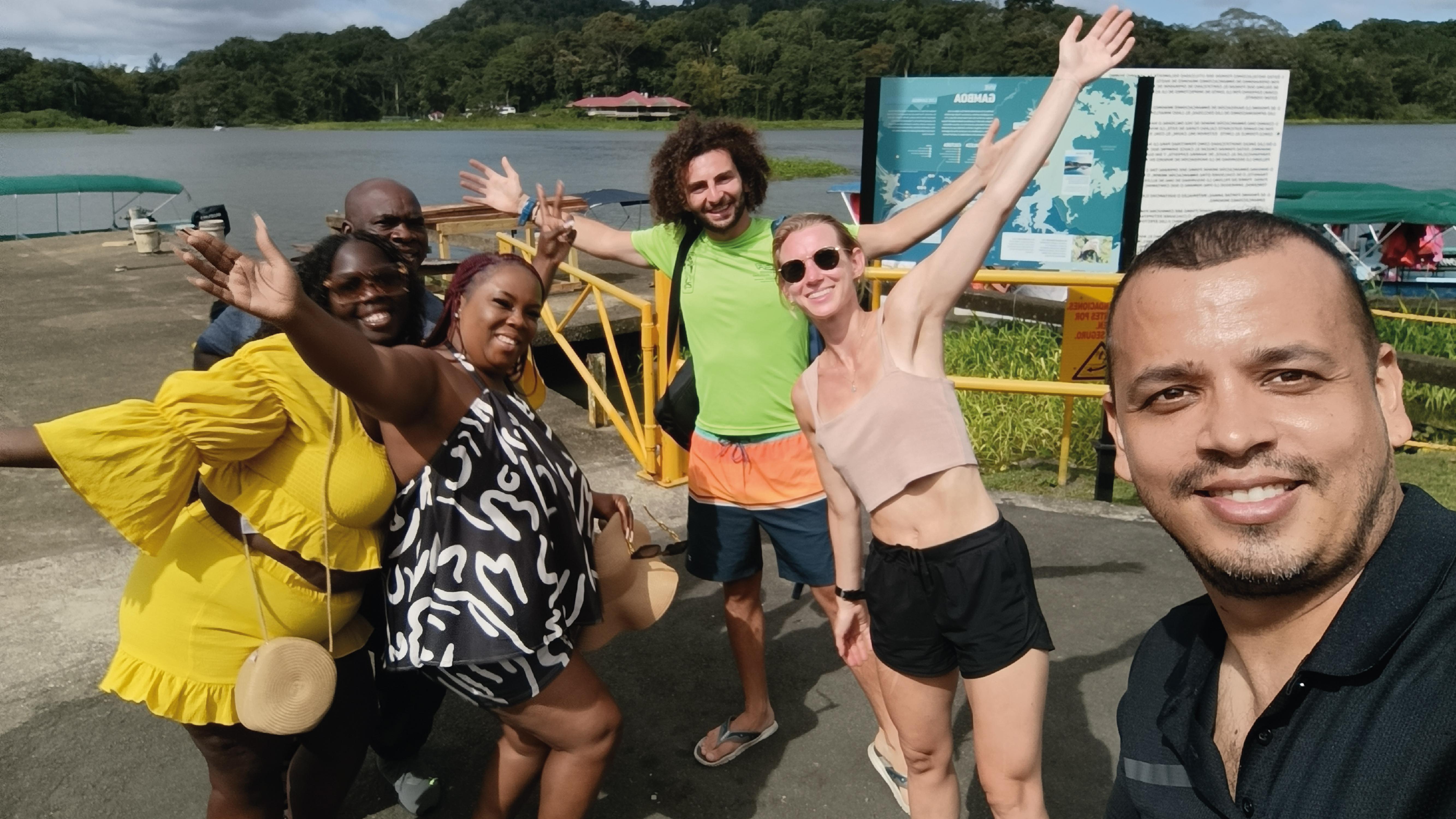 Panama Canal Wildlife Safari: Monkeys, Sloths & Rainforest