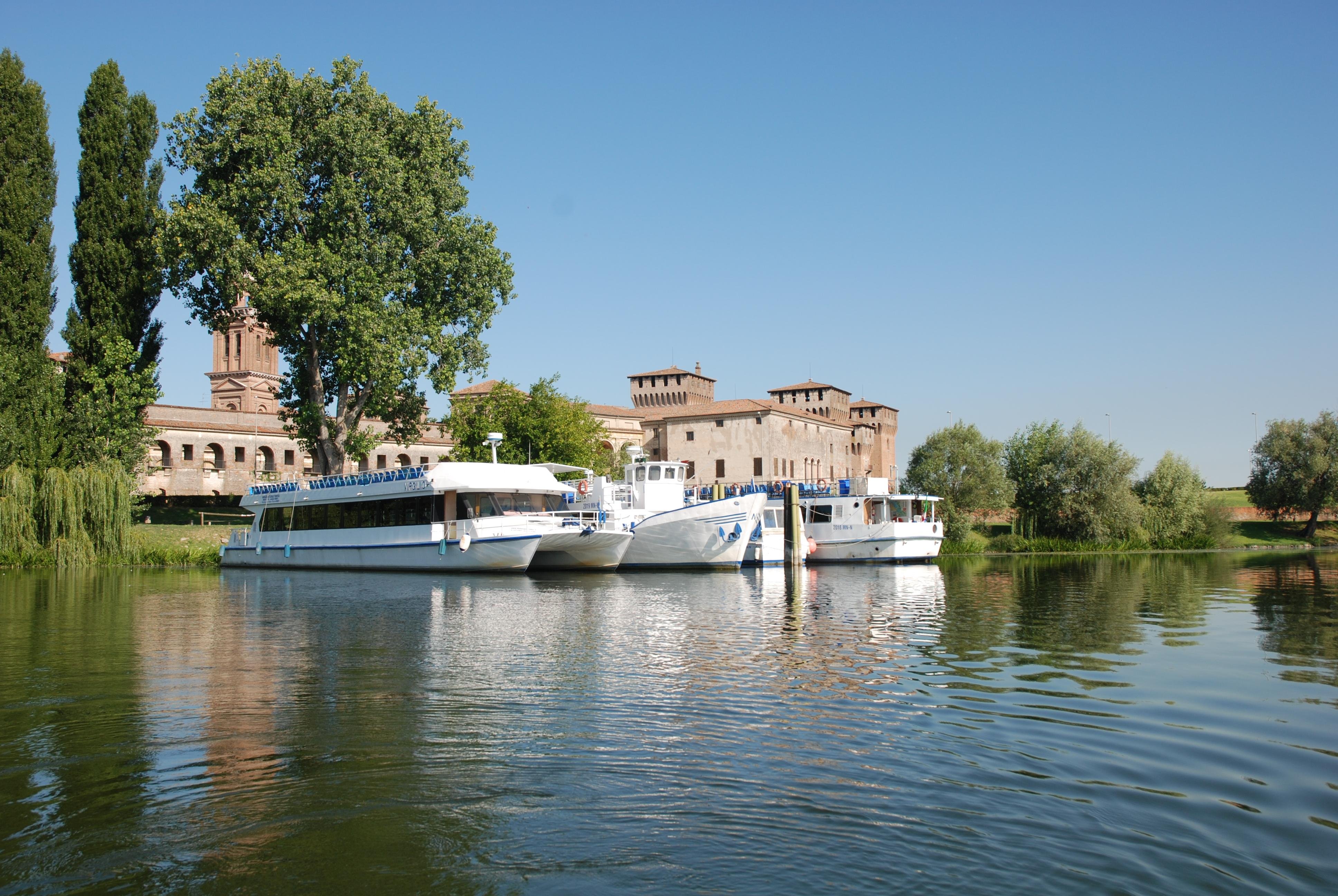 Mantua Panoramic Boat Cruise: City Views & Natural Park