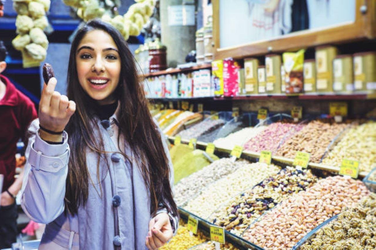 Delhi Personal Shopping Tour with Local Female Expert