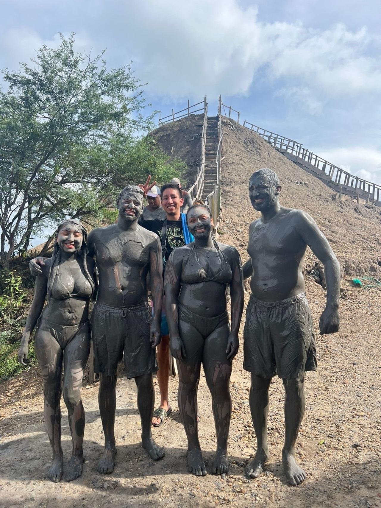 Cartagena: Totumo Mud Volcano Excursion with Bilingual Guide