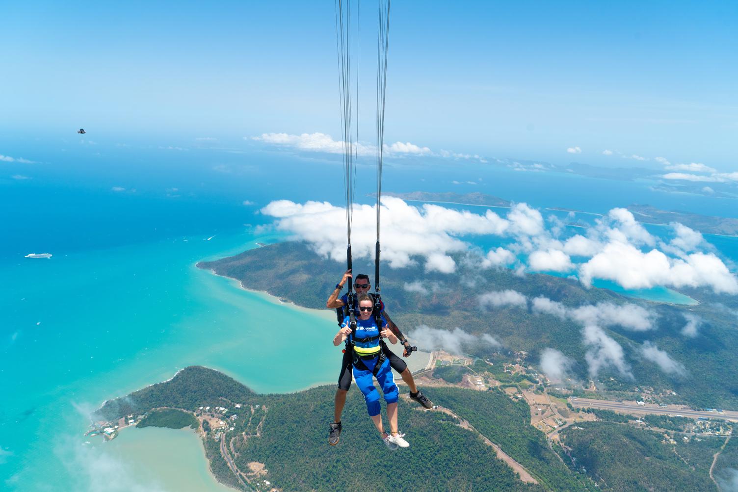 Tandem Skydive over the Whitsundays – Airlie Beach