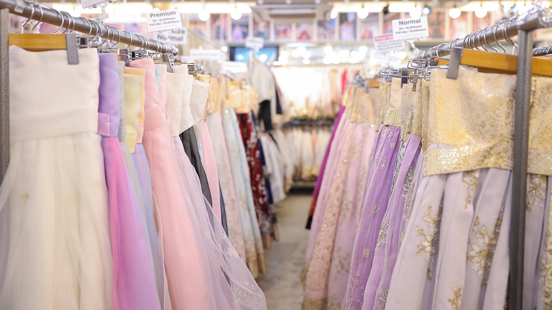 Seoul: Hanbok Rental with Gyeongbokgung Palace Entry — Seoul K-beauty experience photo 19