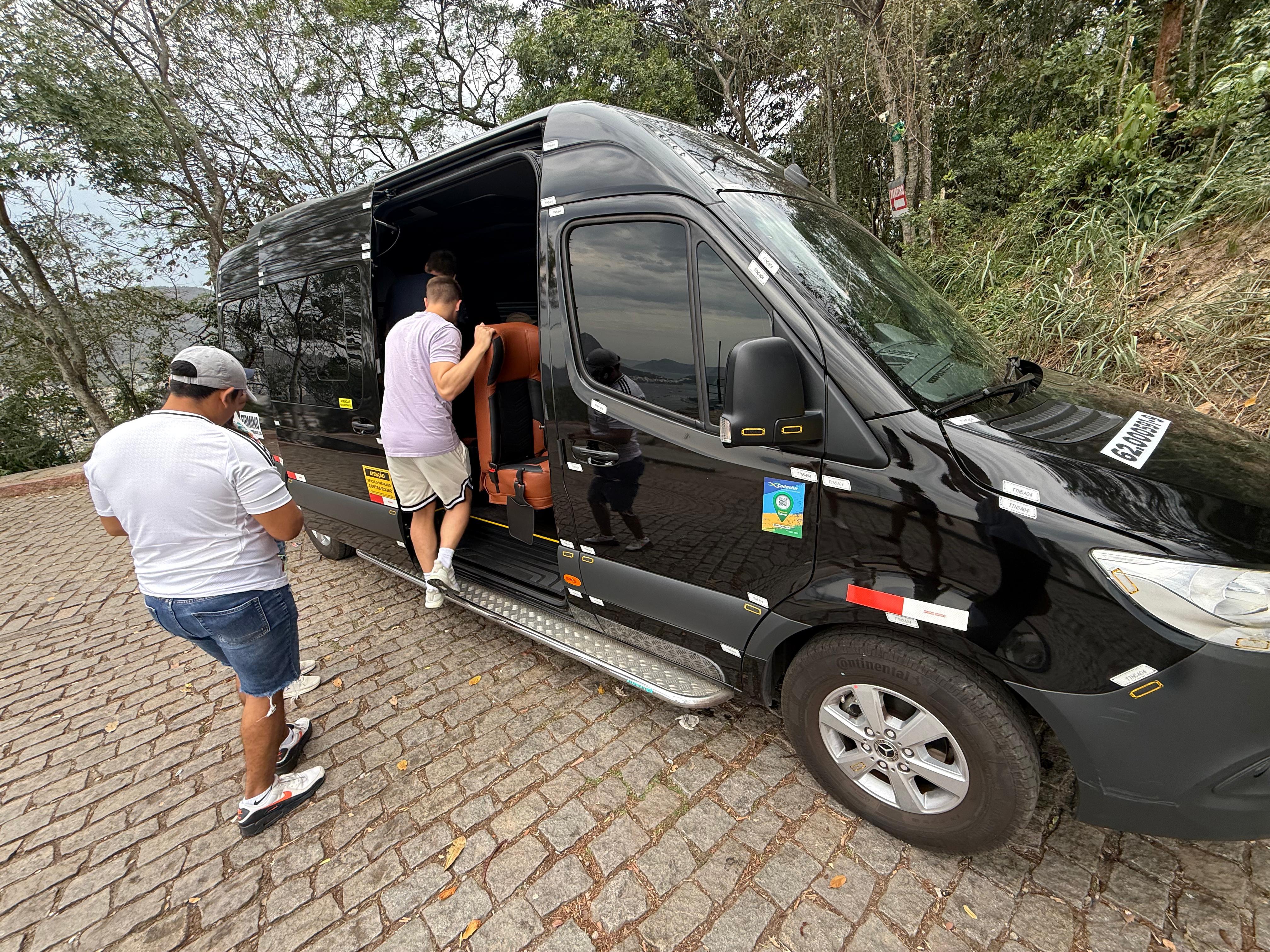 Rio de Janeiro: Santa Marta Favela Guided Walking Tour