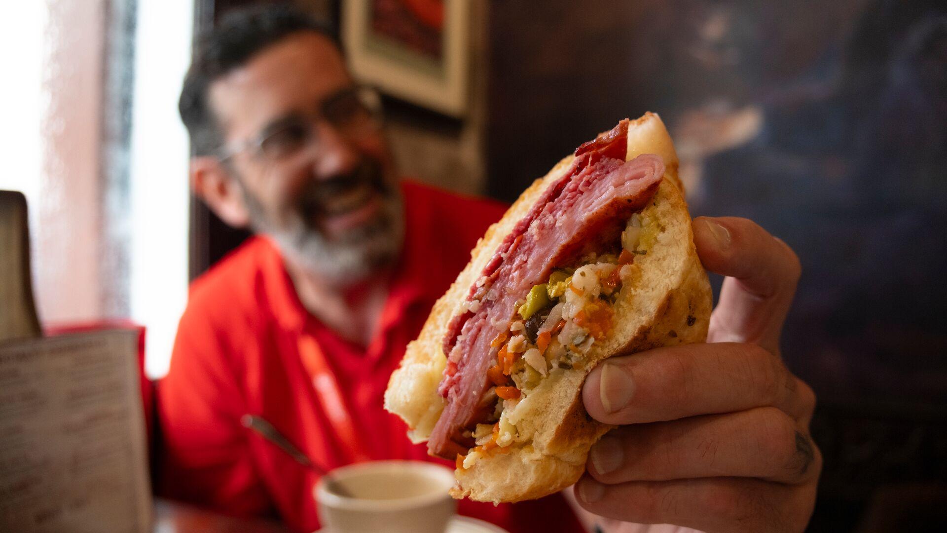 Small-group French Quarter food tour tasting stop in New Orleans