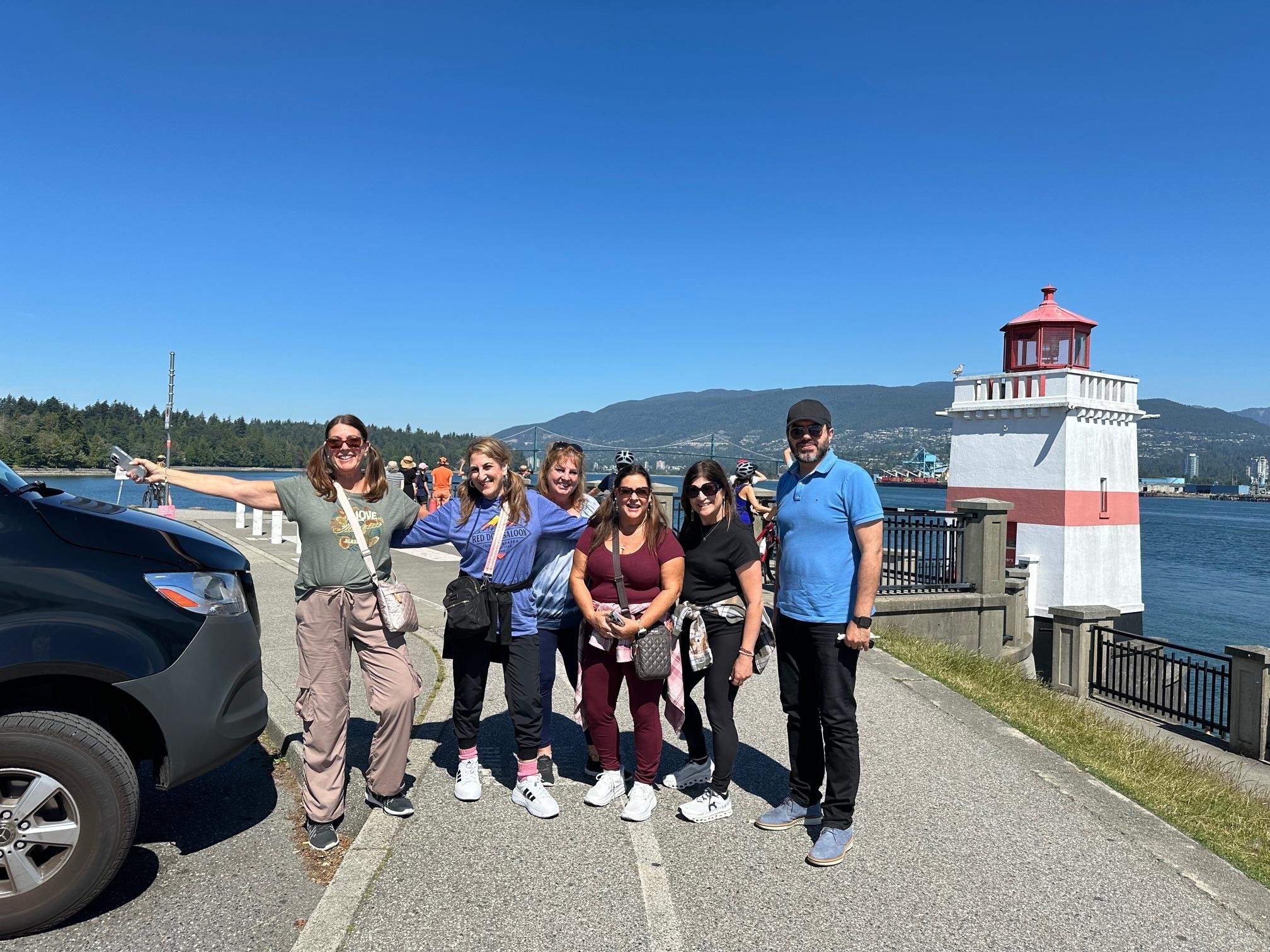Private Vancouver & North Shore Custom Tour with Luggage Transfer