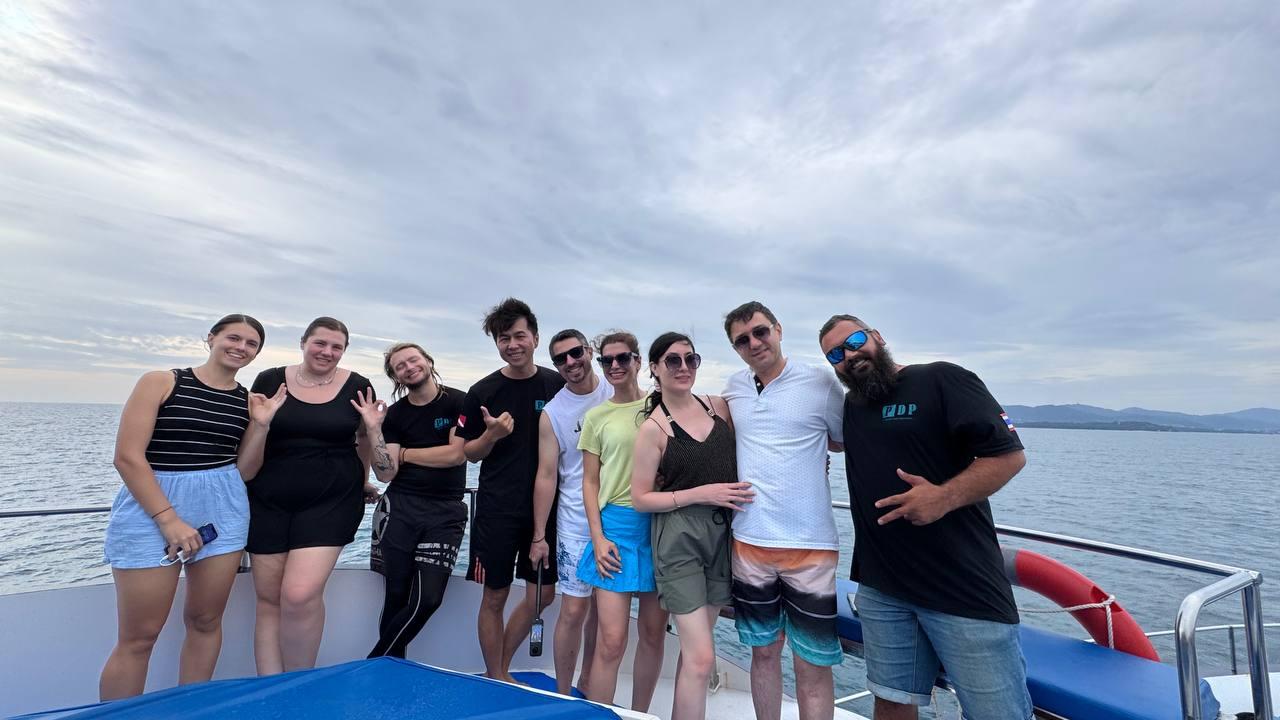 3-Dive Certification Expedition: Phi Phi Islands & Shark Point