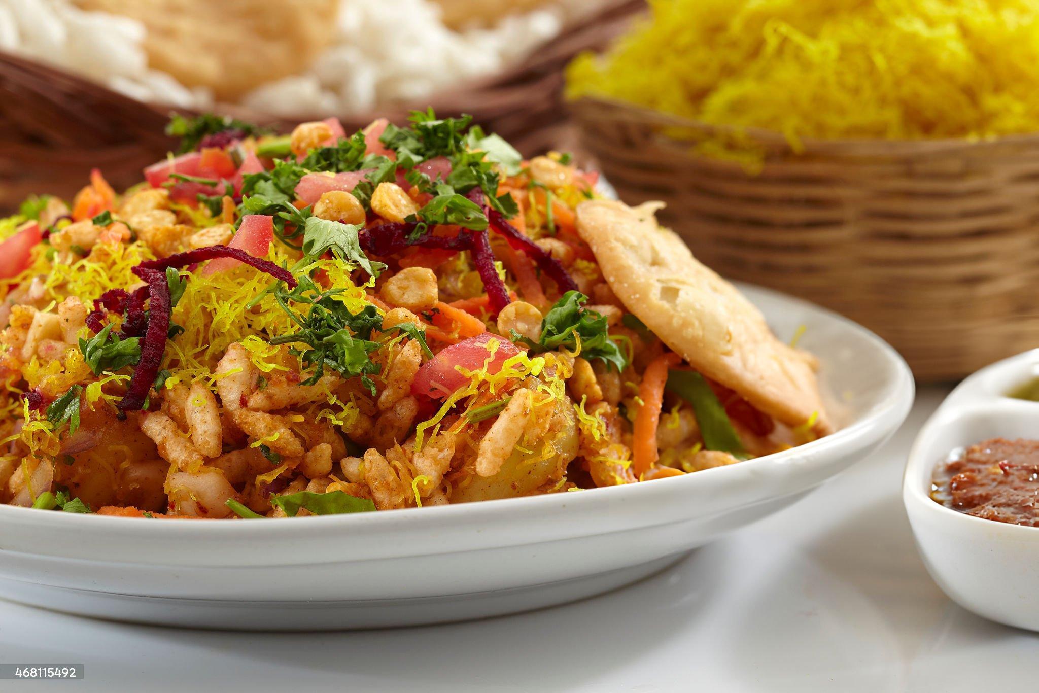 Hyderabad Culinary Heritage: Guided Street Food Walk