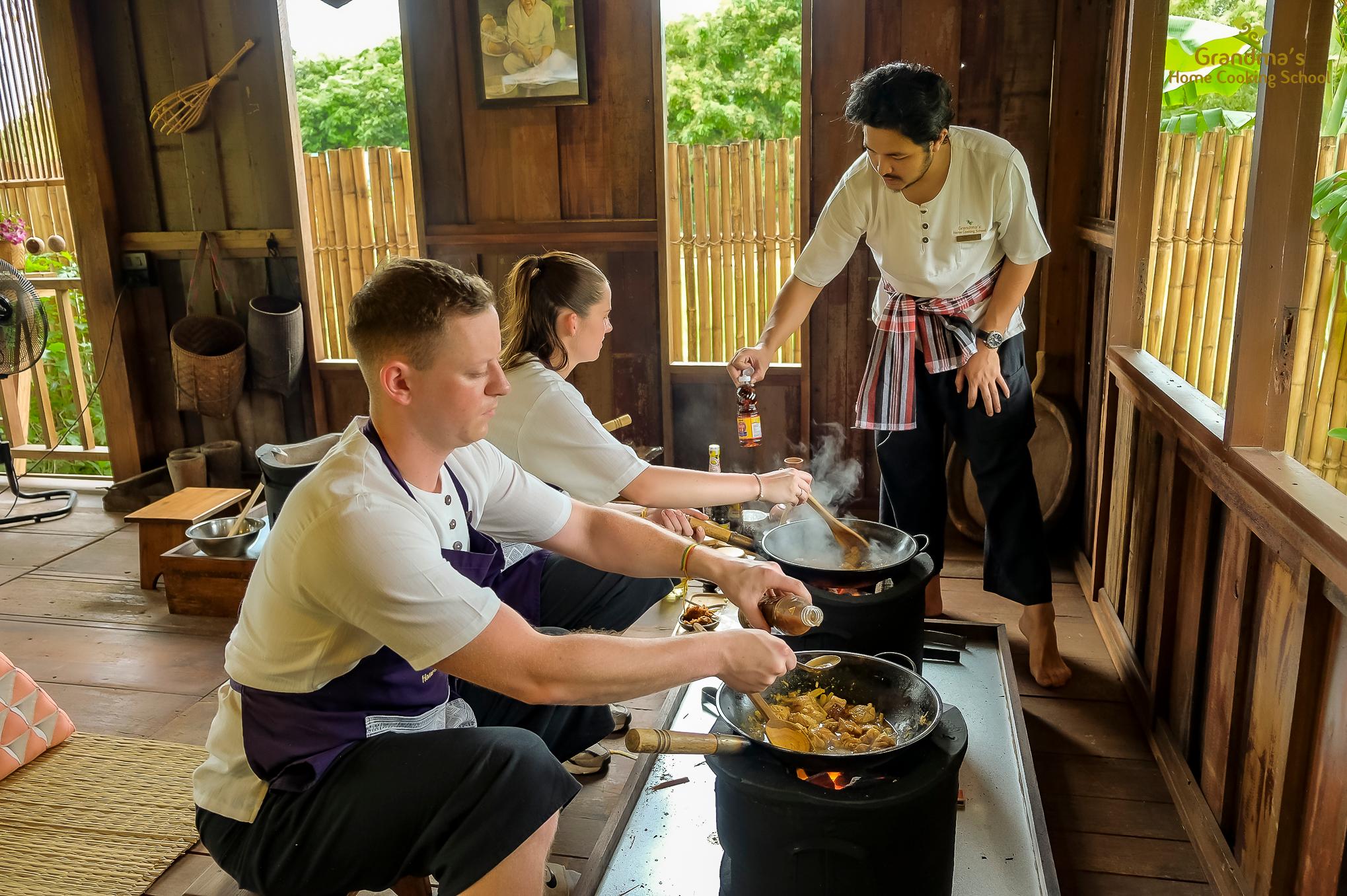 Chiang Mai: Local Northern Thai Cooking Class at Grandma's