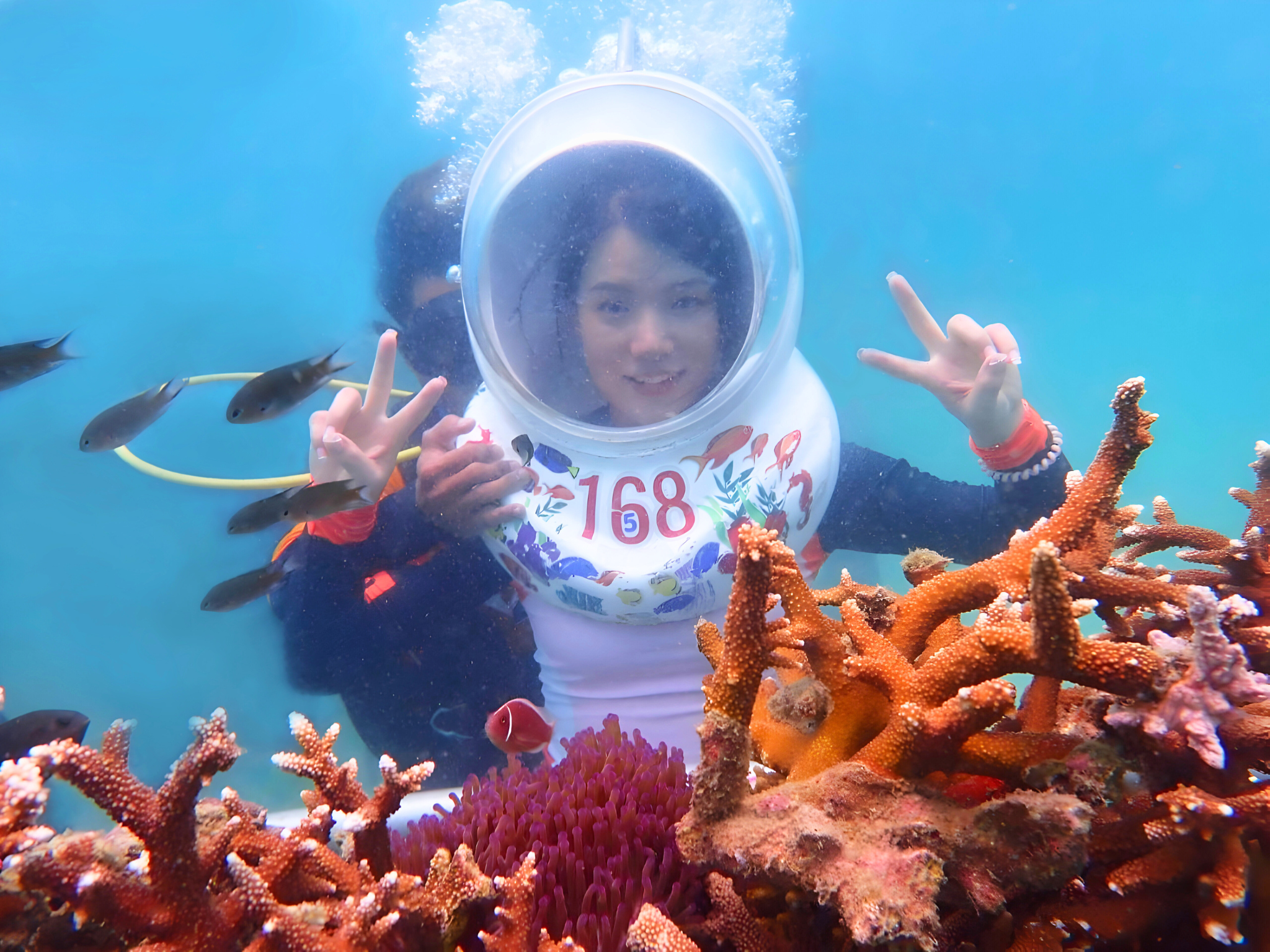 Pattaya Sea Walking & Koh Larn Speedboat Adventure