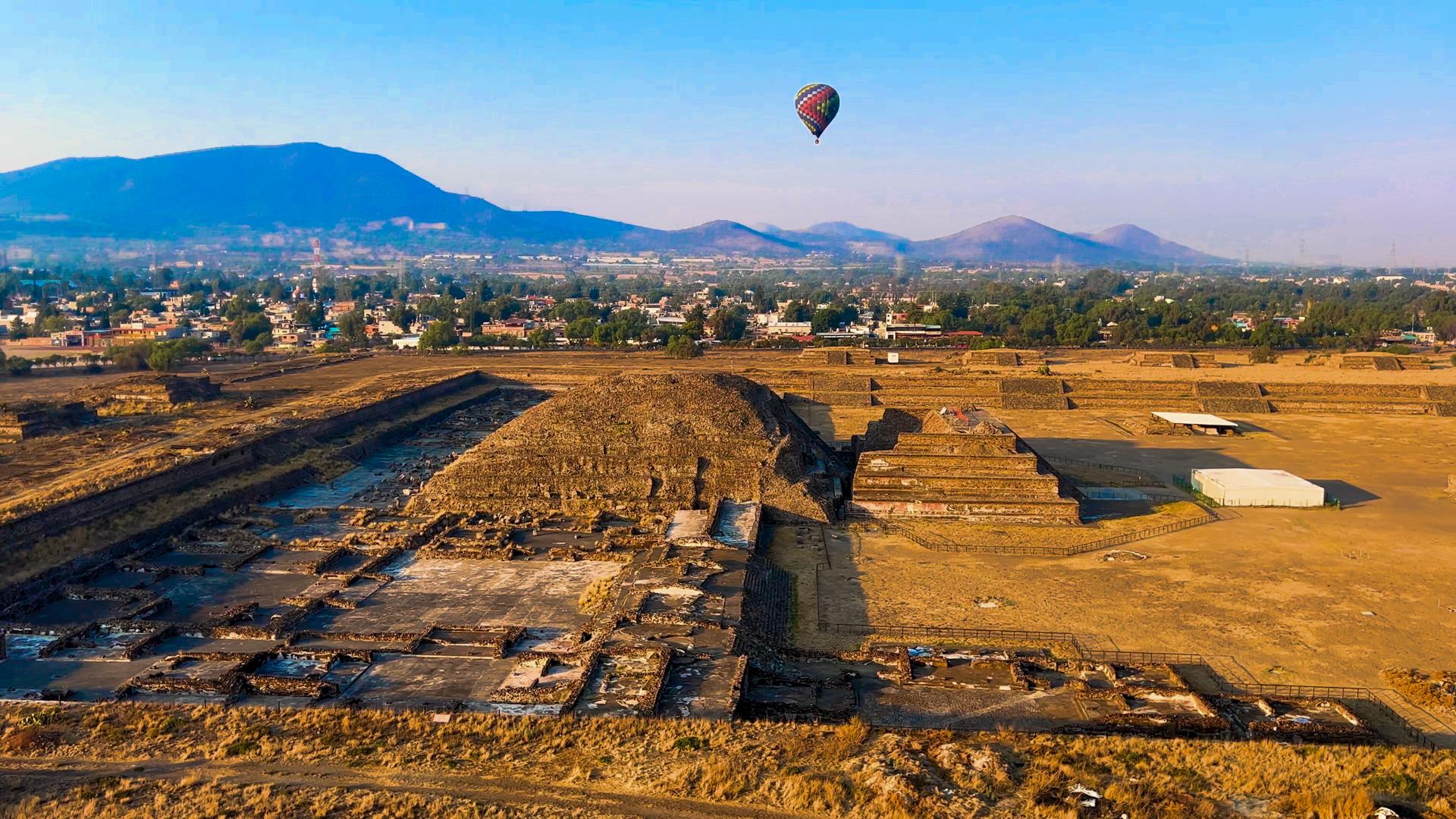 Teotihuacan Hot Air Balloon Adventure & Basilica Tour