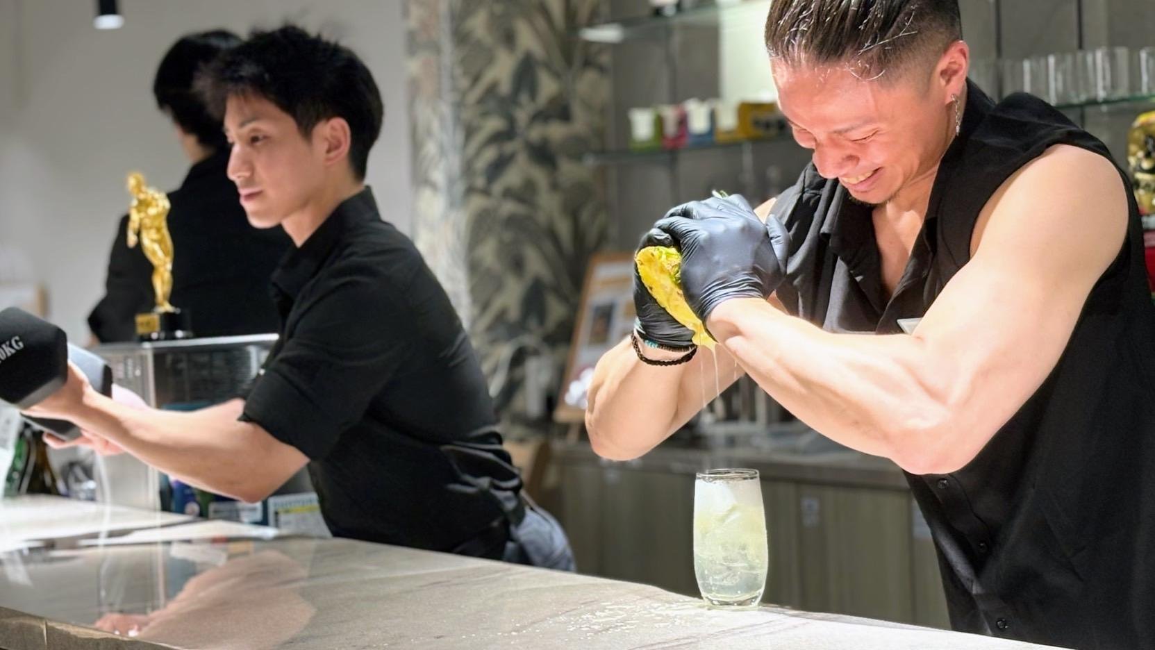京都マッスルバー入場チケット：木屋町ナイトライフショー