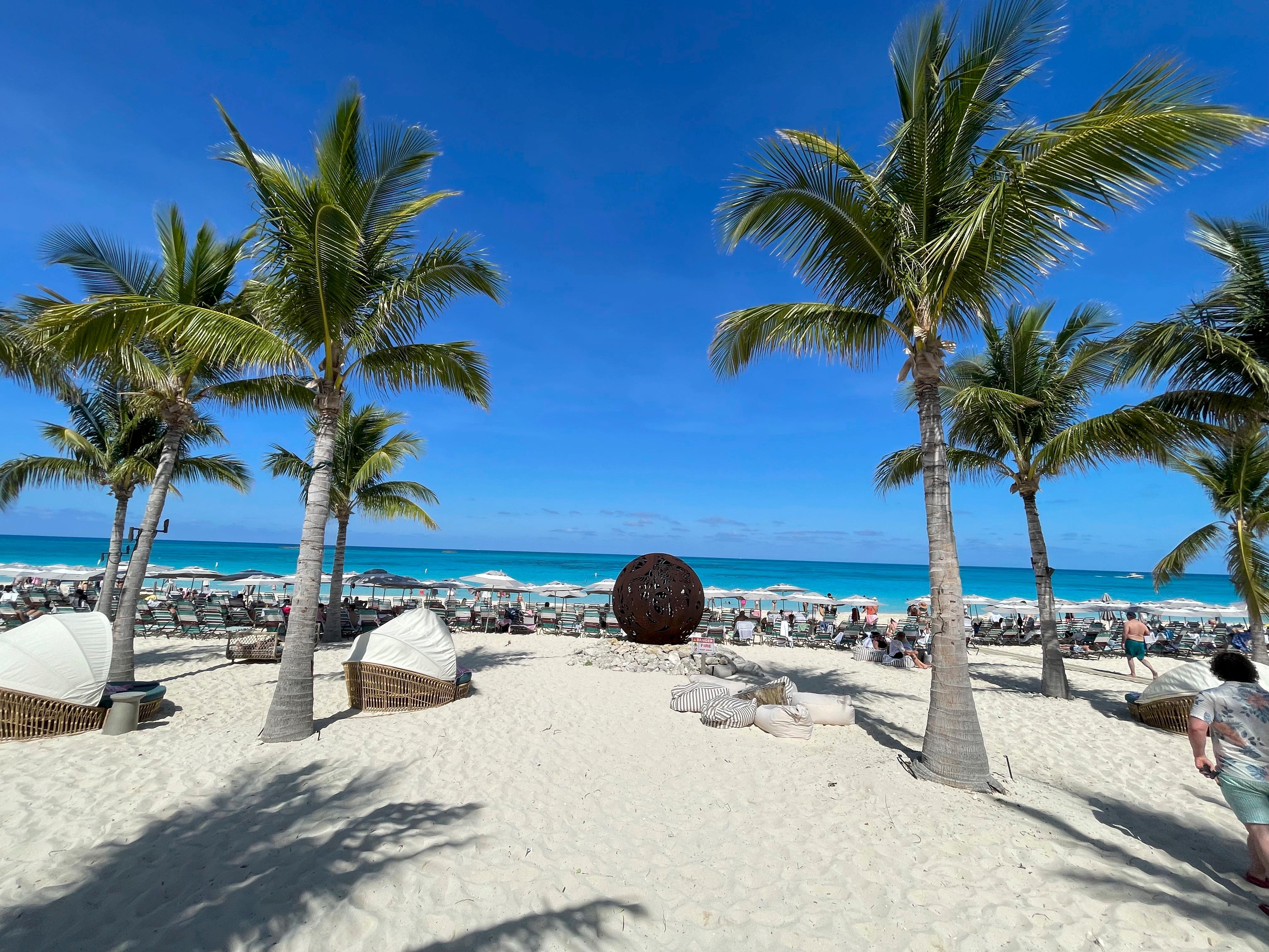 Bahamas Day Trip: Bimini or Grand Bahama Ferry from Miami