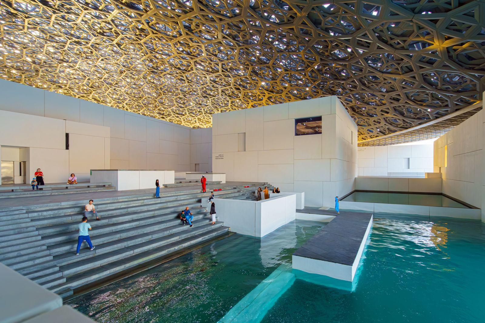 Dubai to Abu Dhabi: Grand Mosque & Louvre Museum Day Tour