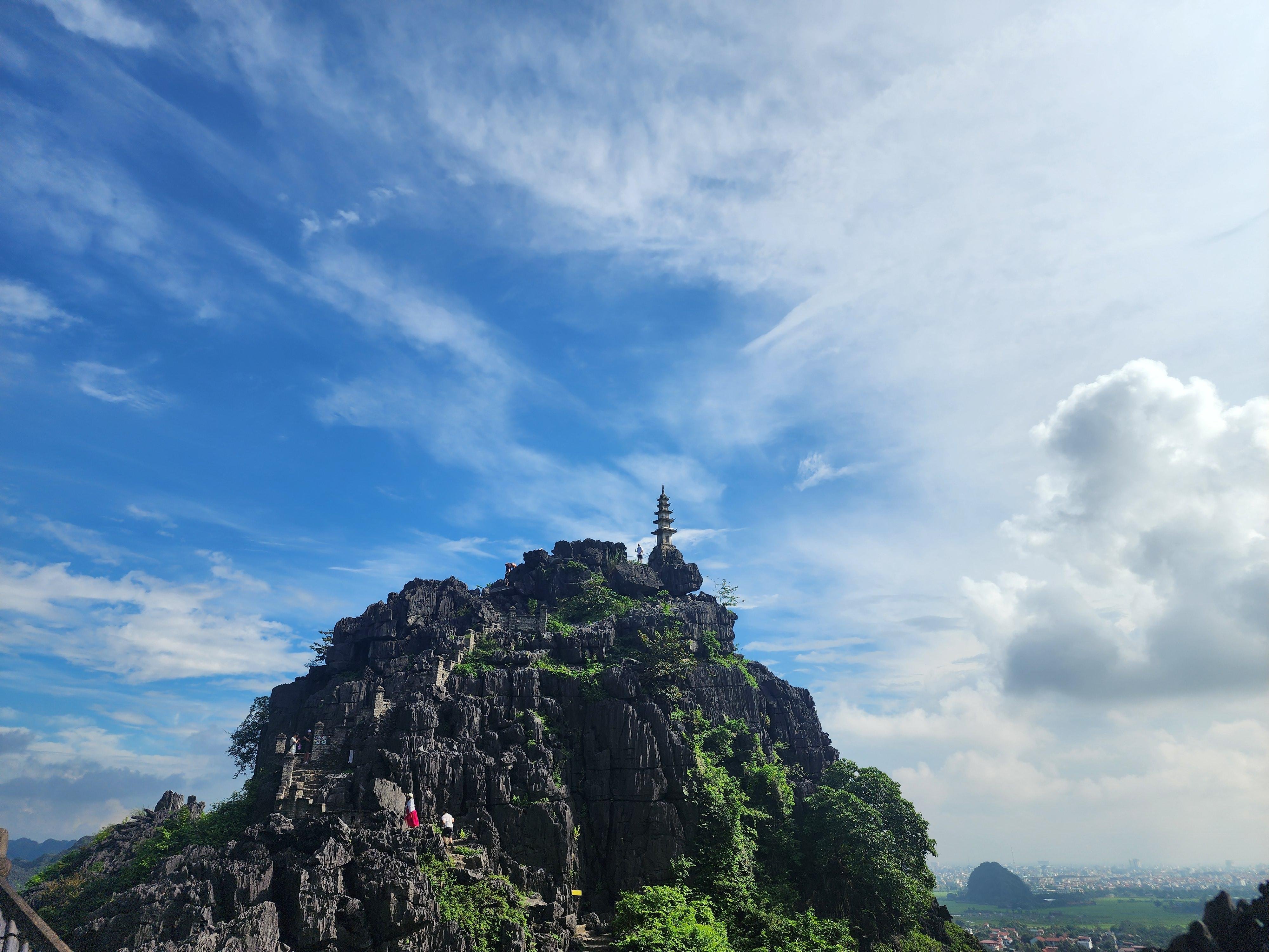 2-Day Ninh Binh & Ha Long Bay Adventure from Hanoi