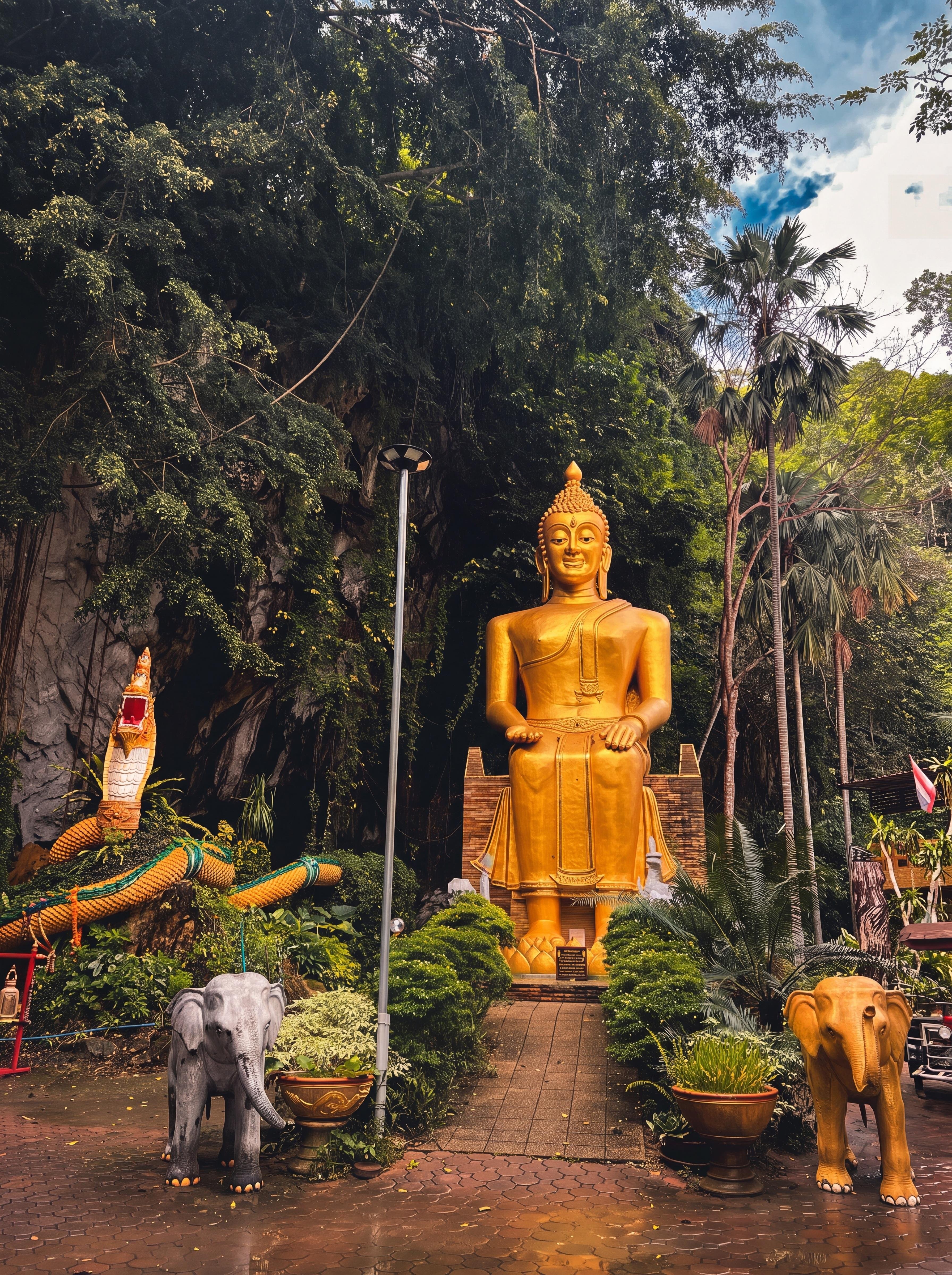 Private Nature & Temple Discovery from Pattaya