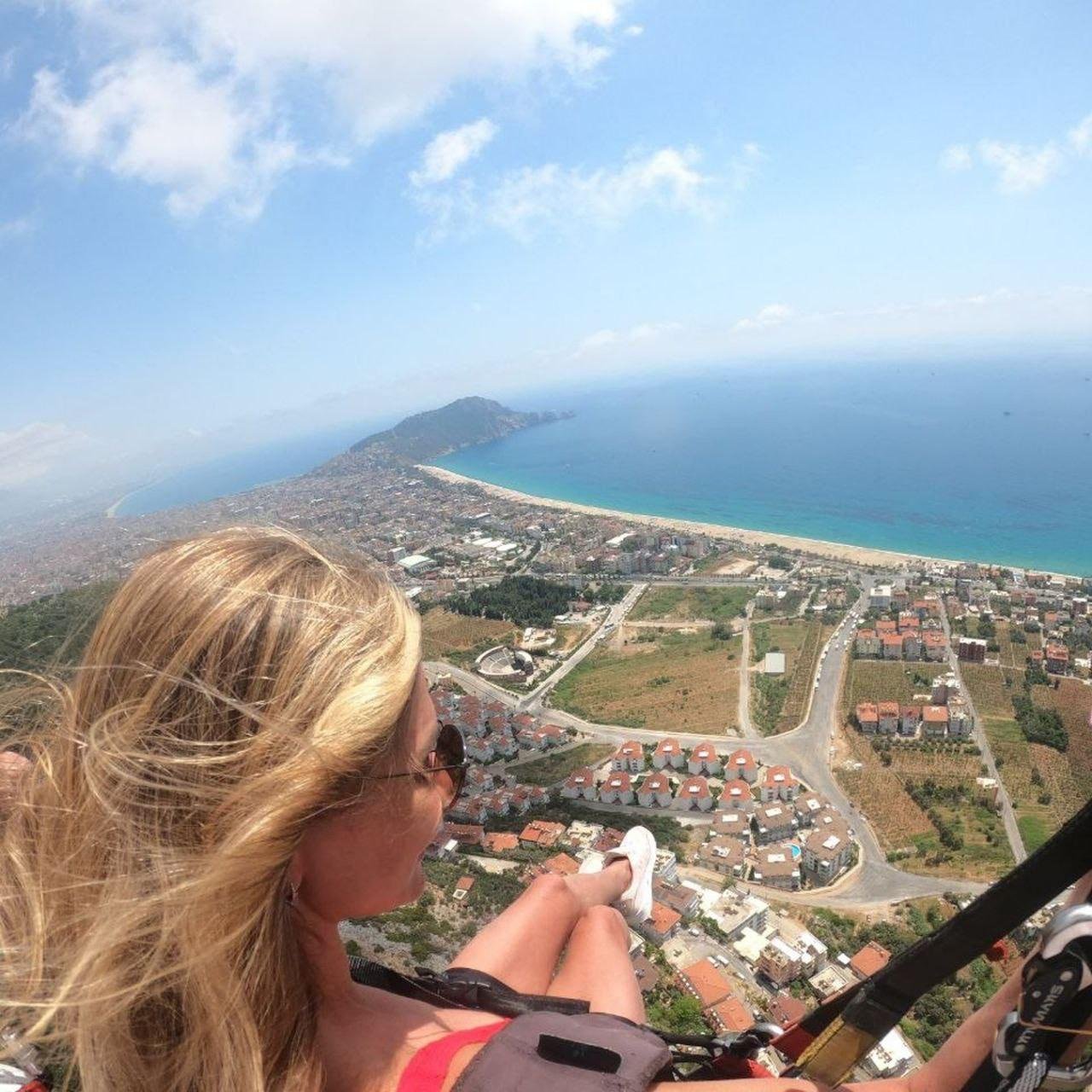 Alanya Tandem Paragliding Flight Over Cleopatra Beach