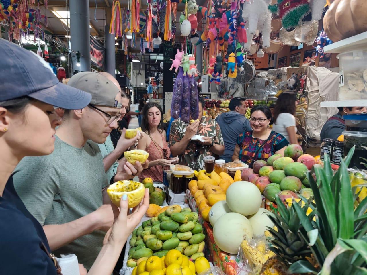 Chef-Led Market Immersion: The Milpa System & Traditional Breakfast