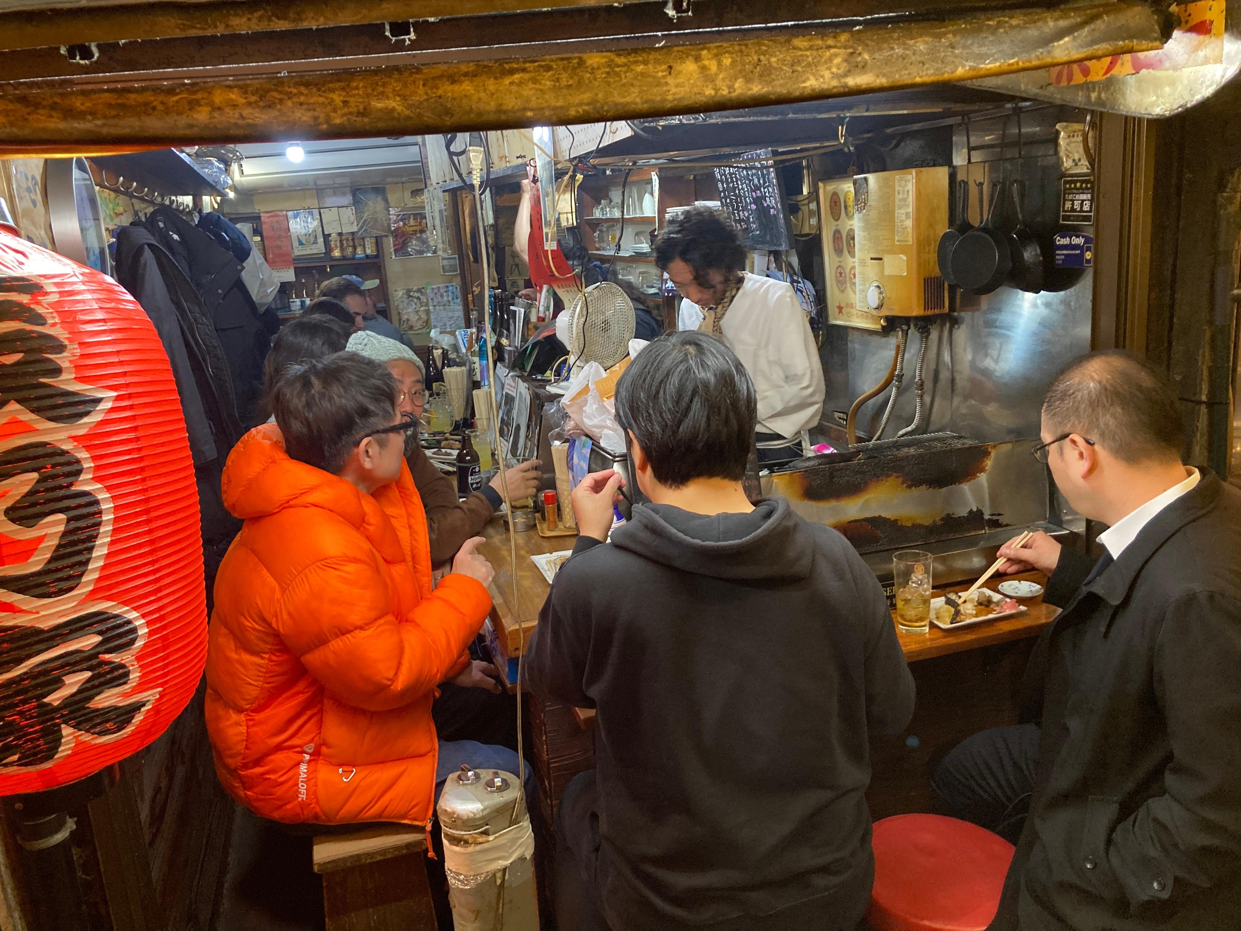 Shinjuku Night Bar Crawl & Izakaya Experience