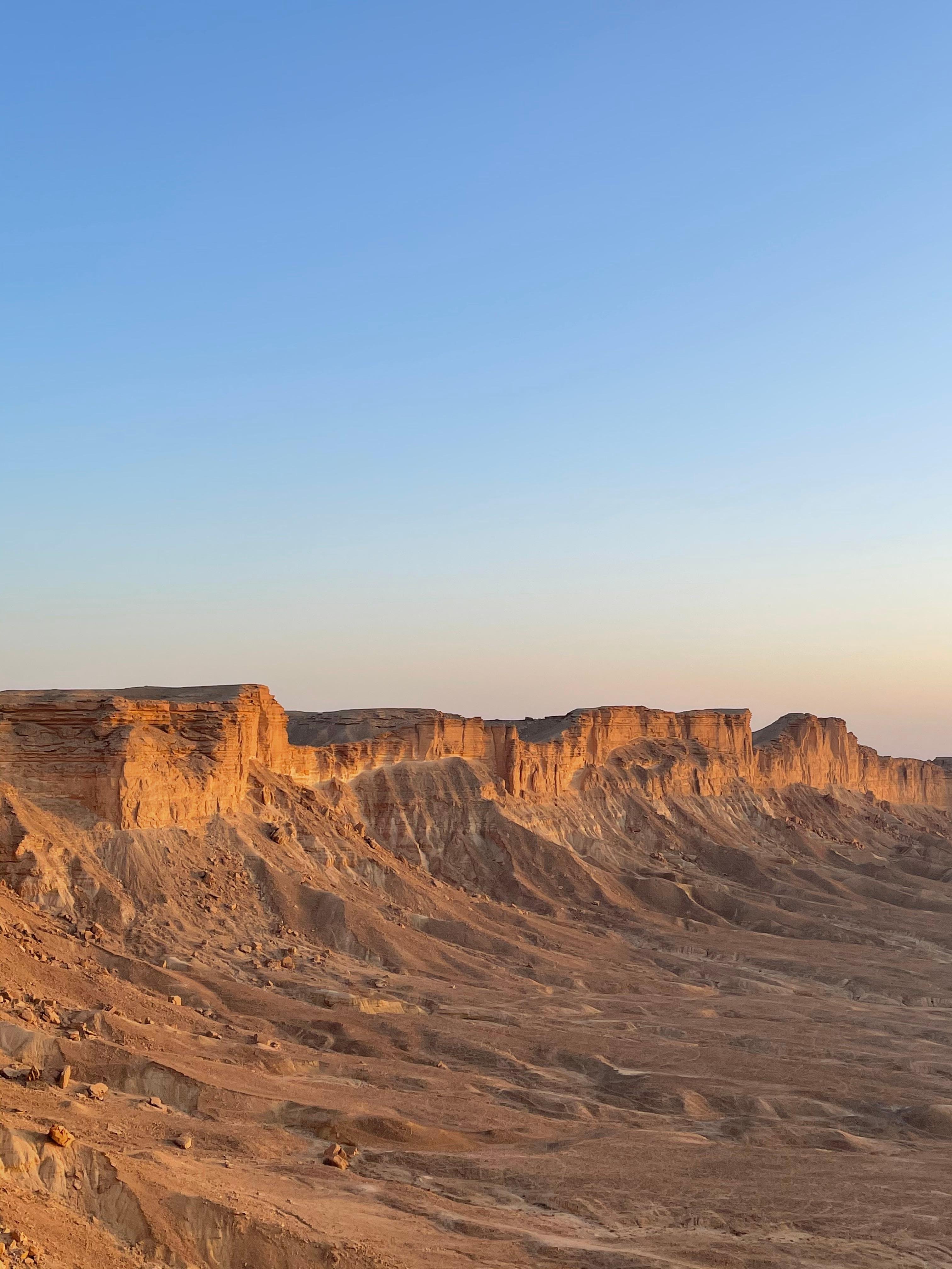 Private Edge of the World Expedition from Riyadh