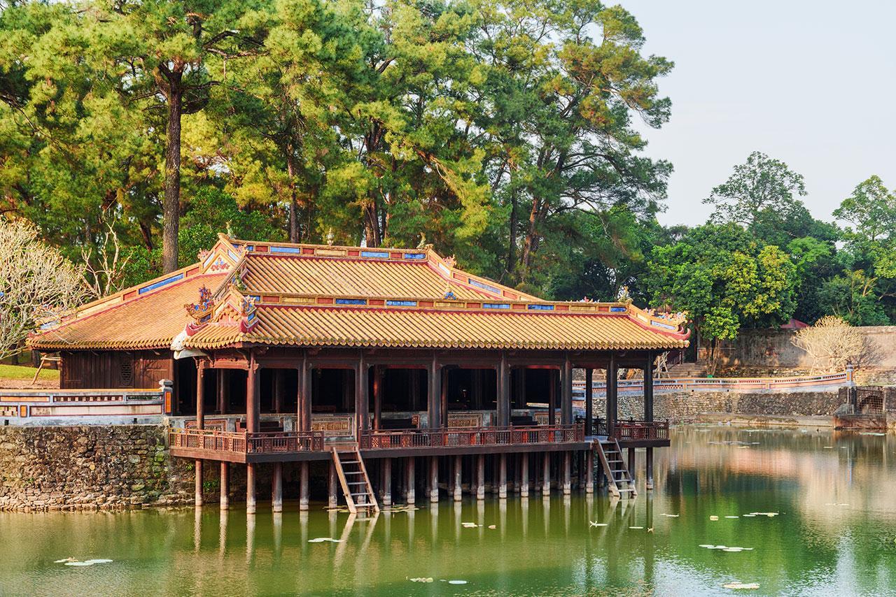 Hue Royal Tombs & Pagoda Private Discovery Tour