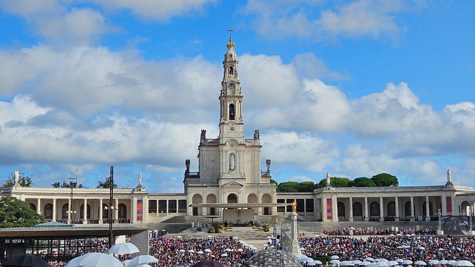 Fátima Sanctuary Half-Day Tour from Lisbon
