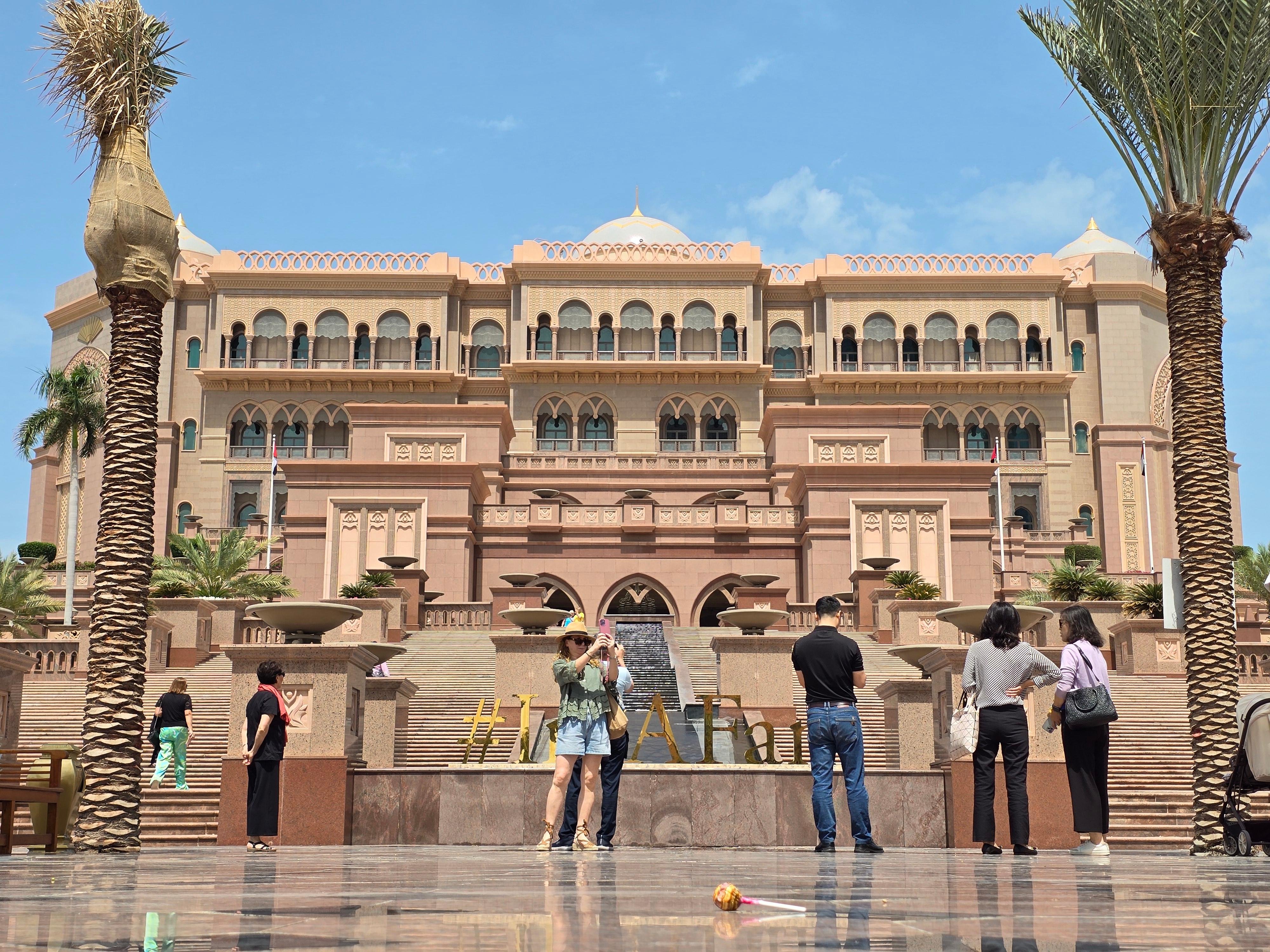 Abu Dhabi Day Trip from Dubai with Warner Bros. World Ticket