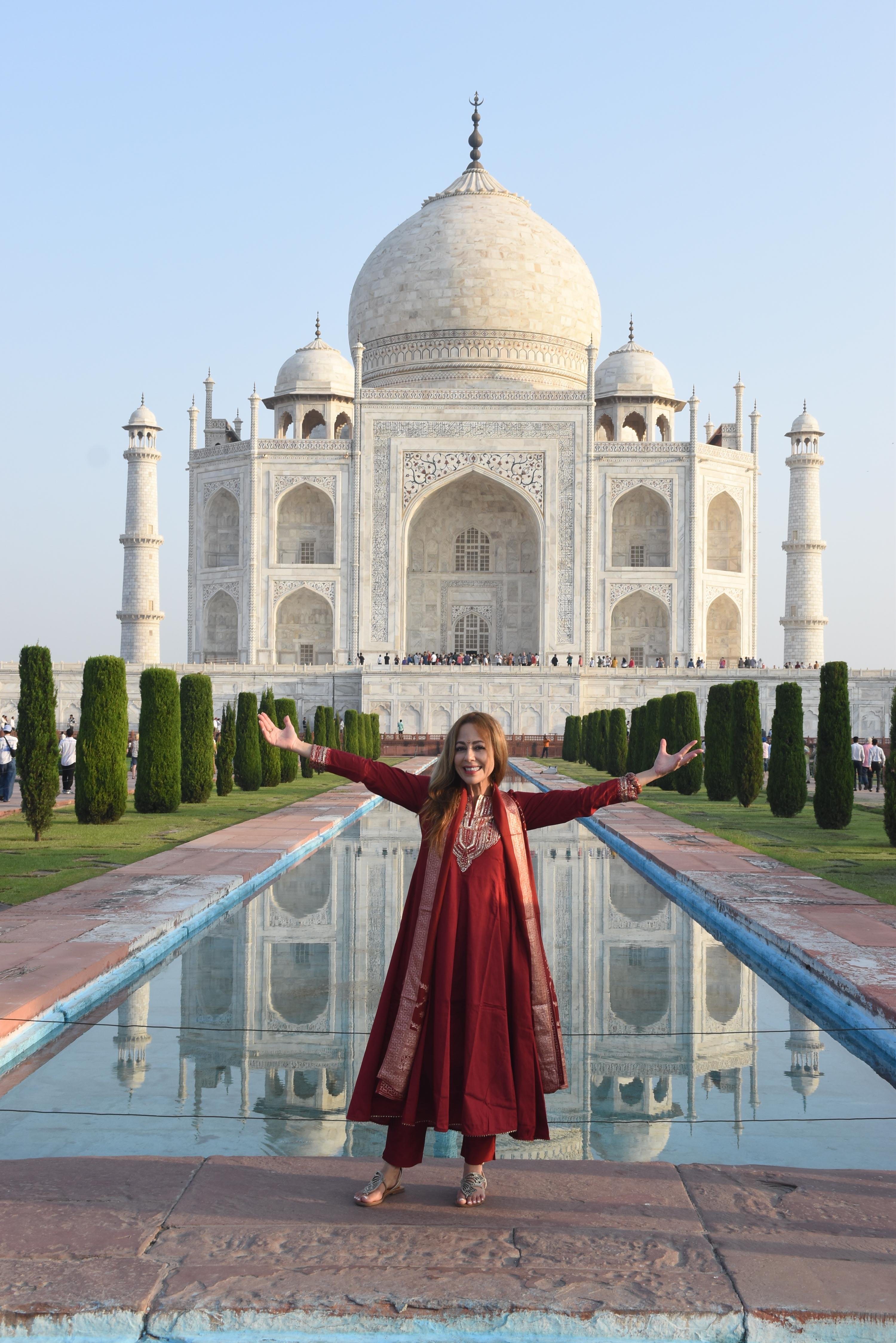 Delhi to Taj Mahal & Agra Private Day Tour with Marriott Lunch