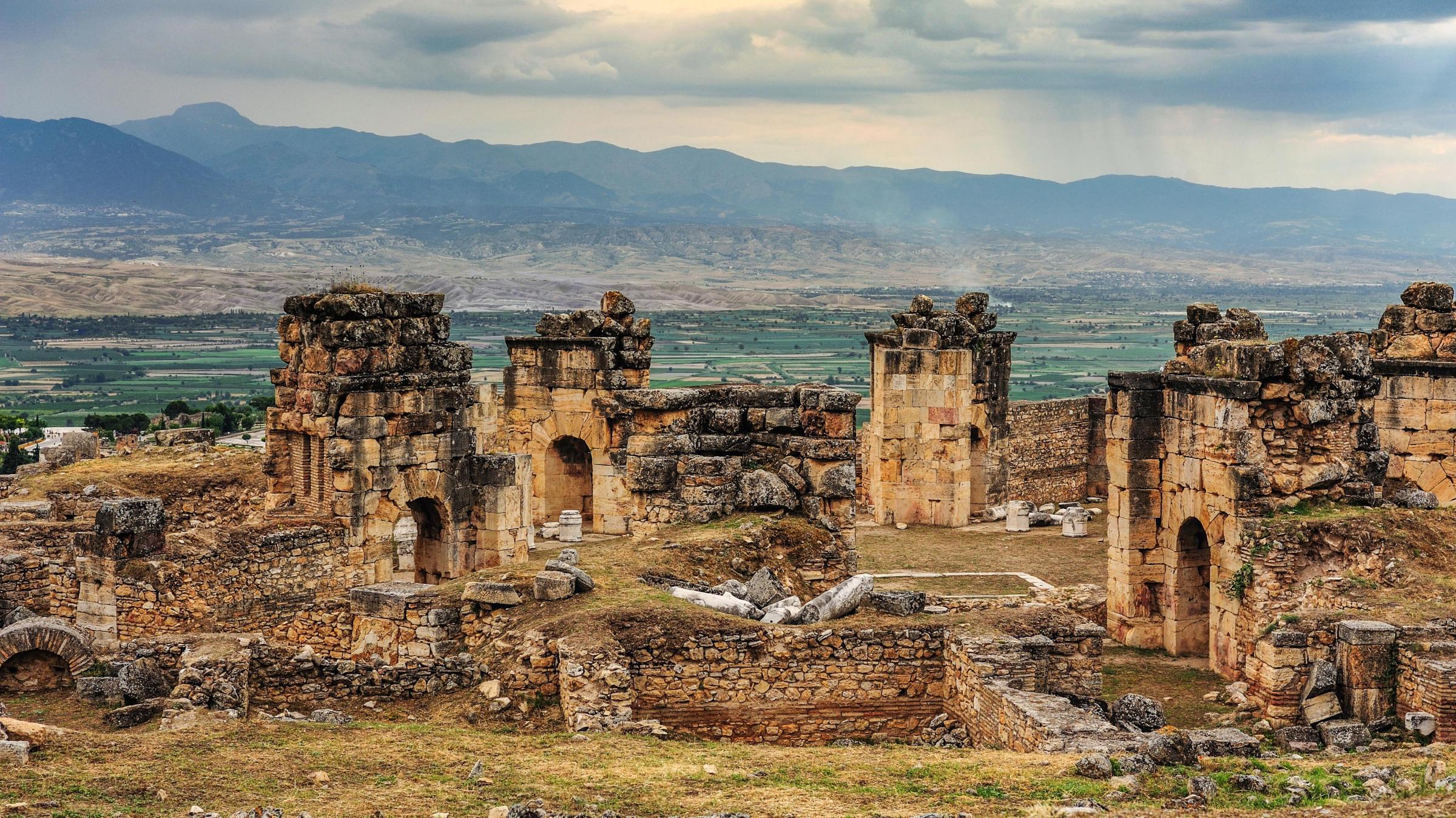 Pamukkale and Hierapolis Small Group Day Tour from Antalya