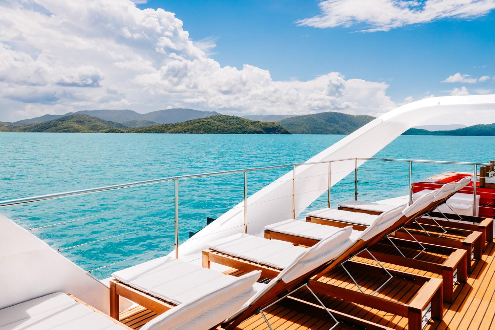 Whitehaven Beach Full-Day Catamaran Tour from Airlie Beach