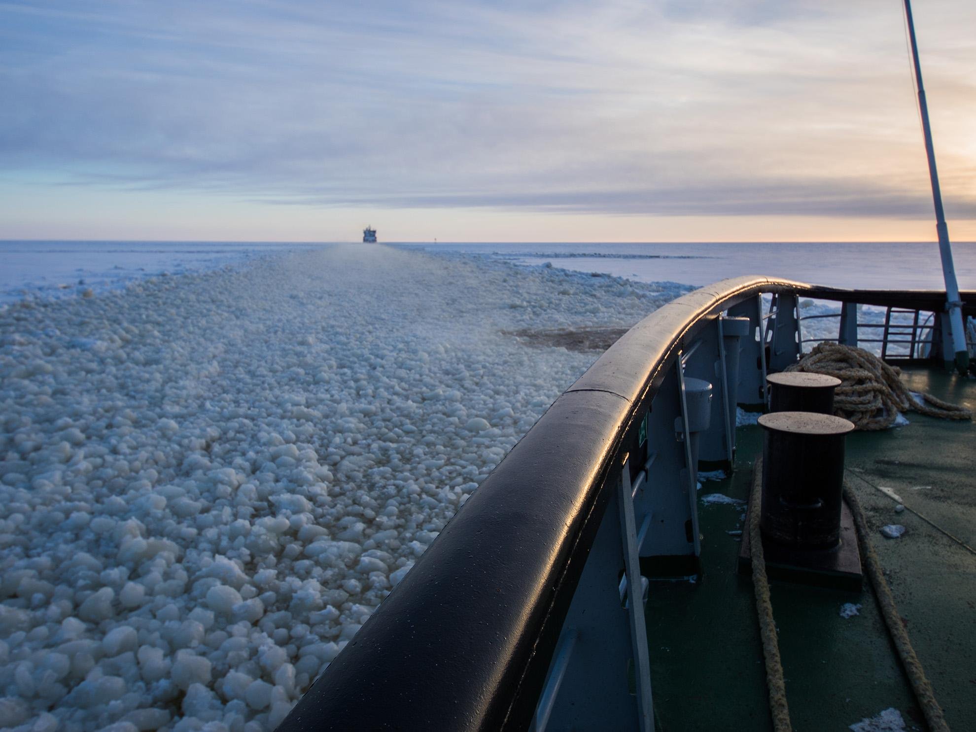 Icebreaker Sampo Arctic Cruise with Ice Floating from Rovaniemi