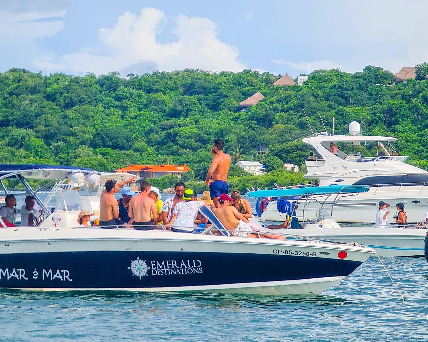 Cartagena VIP Party Boat: Cholón Island Celebration with Open Bar