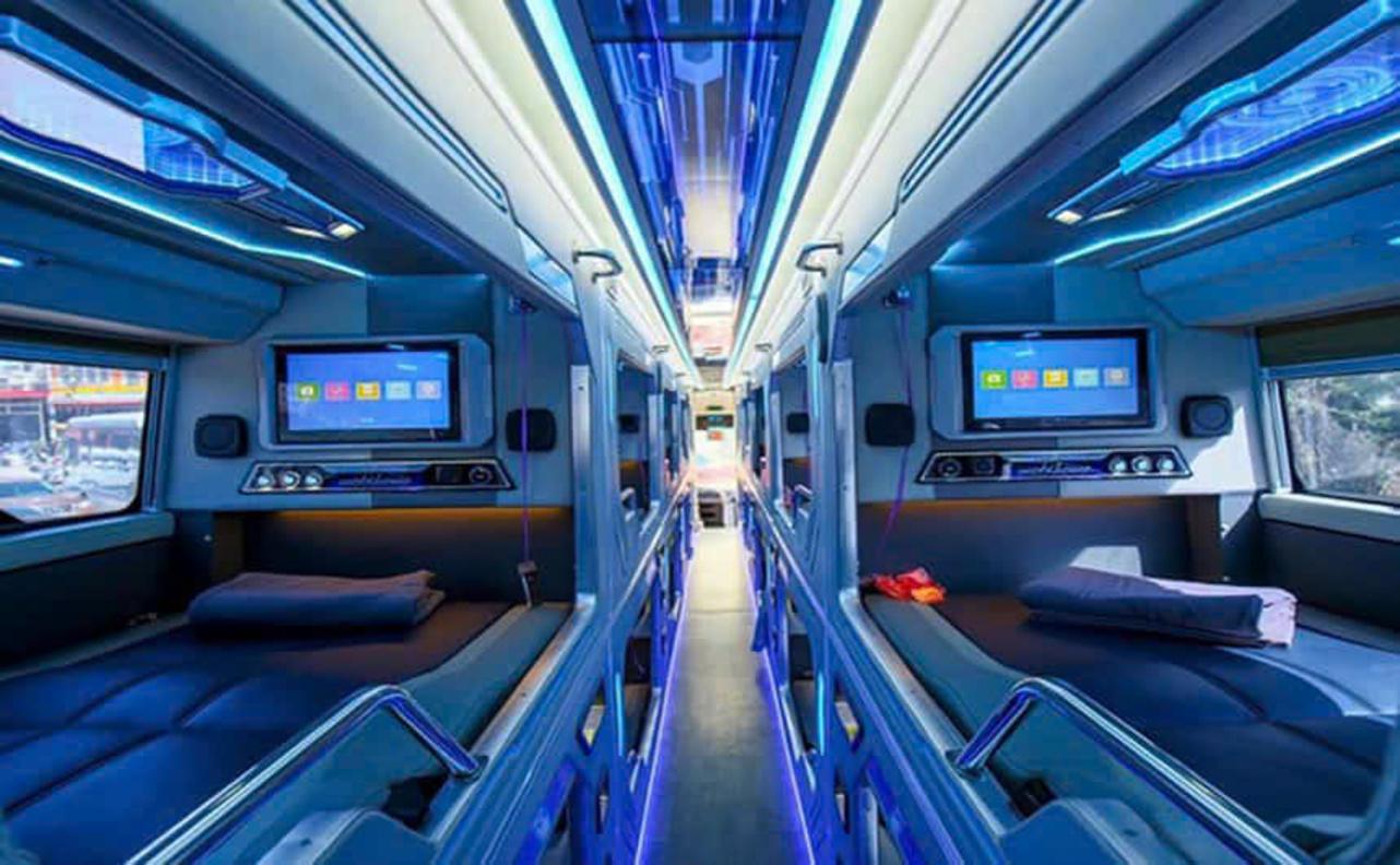 Hanoi Airport to Sapa VIP Sleeper Bus Transfer