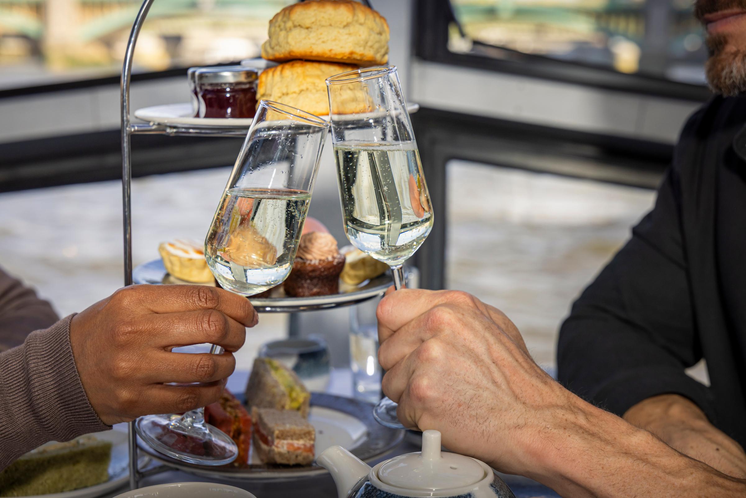 Thames afternoon tea cruise — image 4