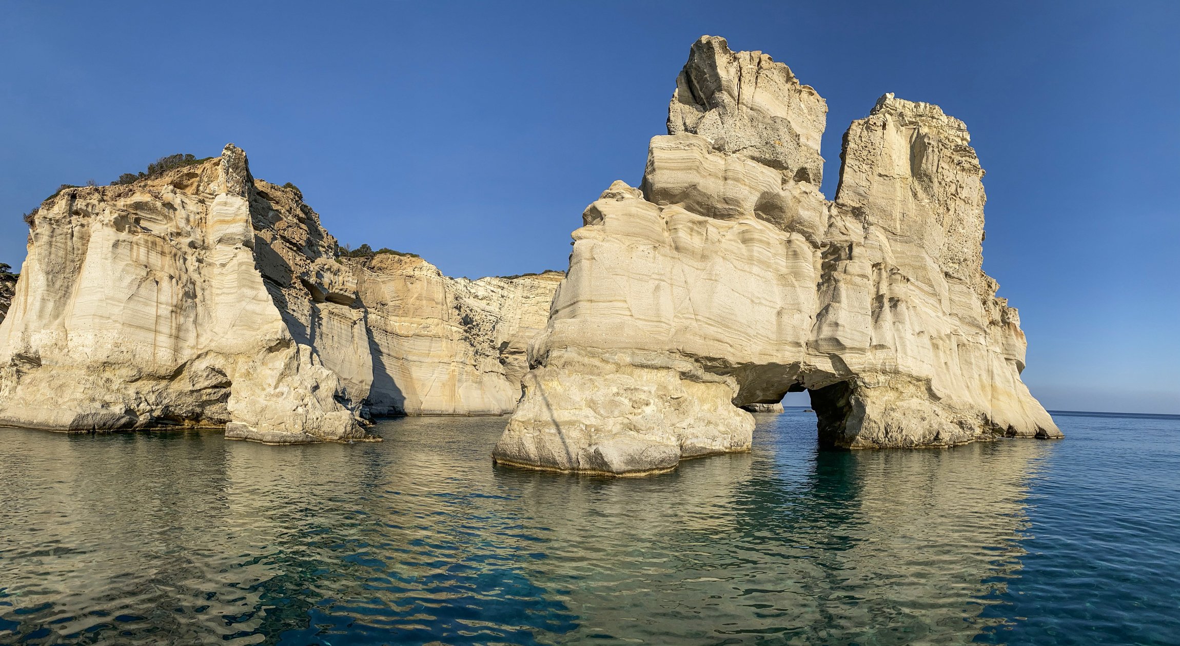Milos boat trip Kleftiko Polyaigos sailing Cyclades — image 9
