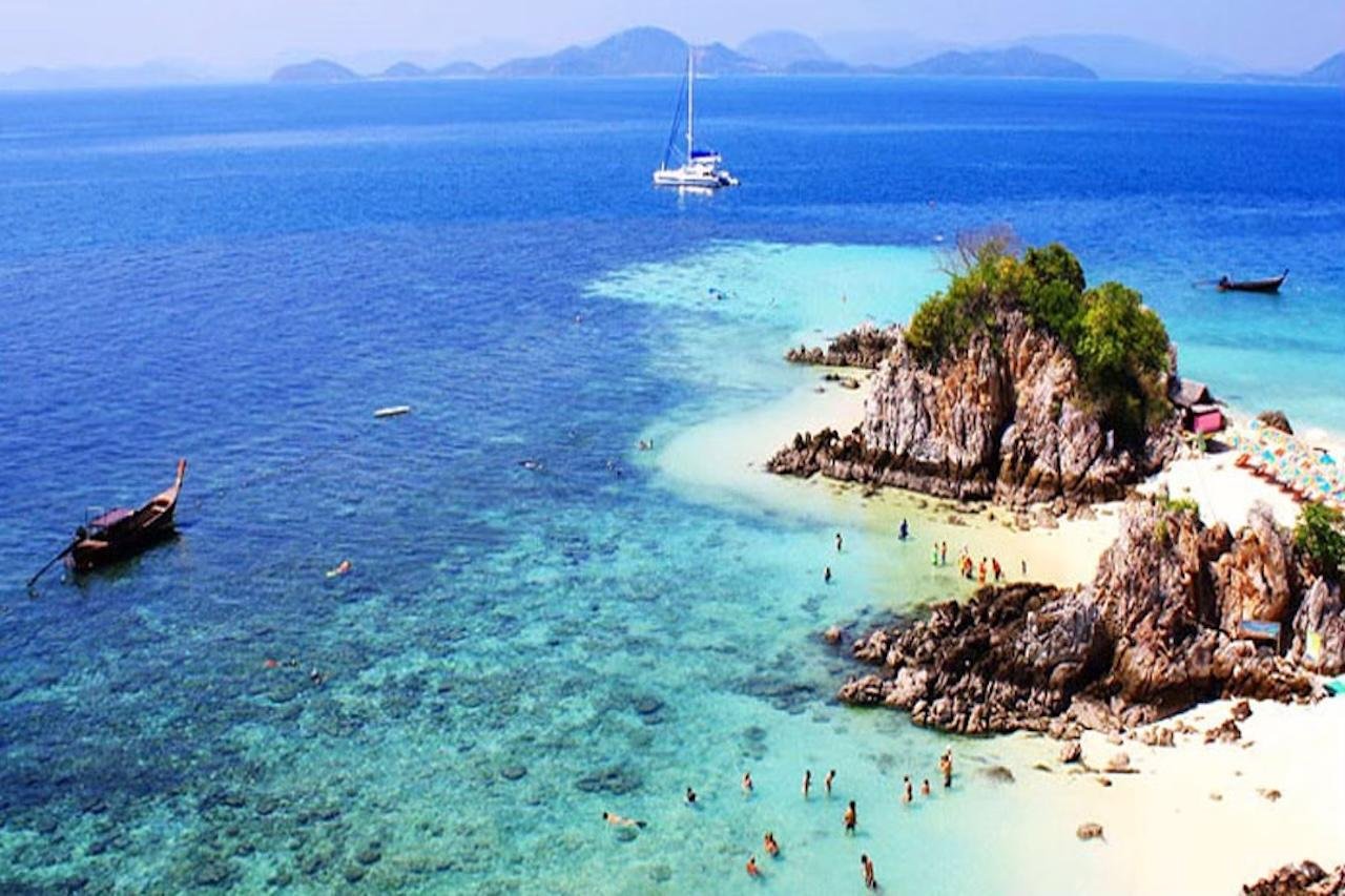 Phuket Phi Phi, Maya, and Khai Island Luxury Speedboat Tour