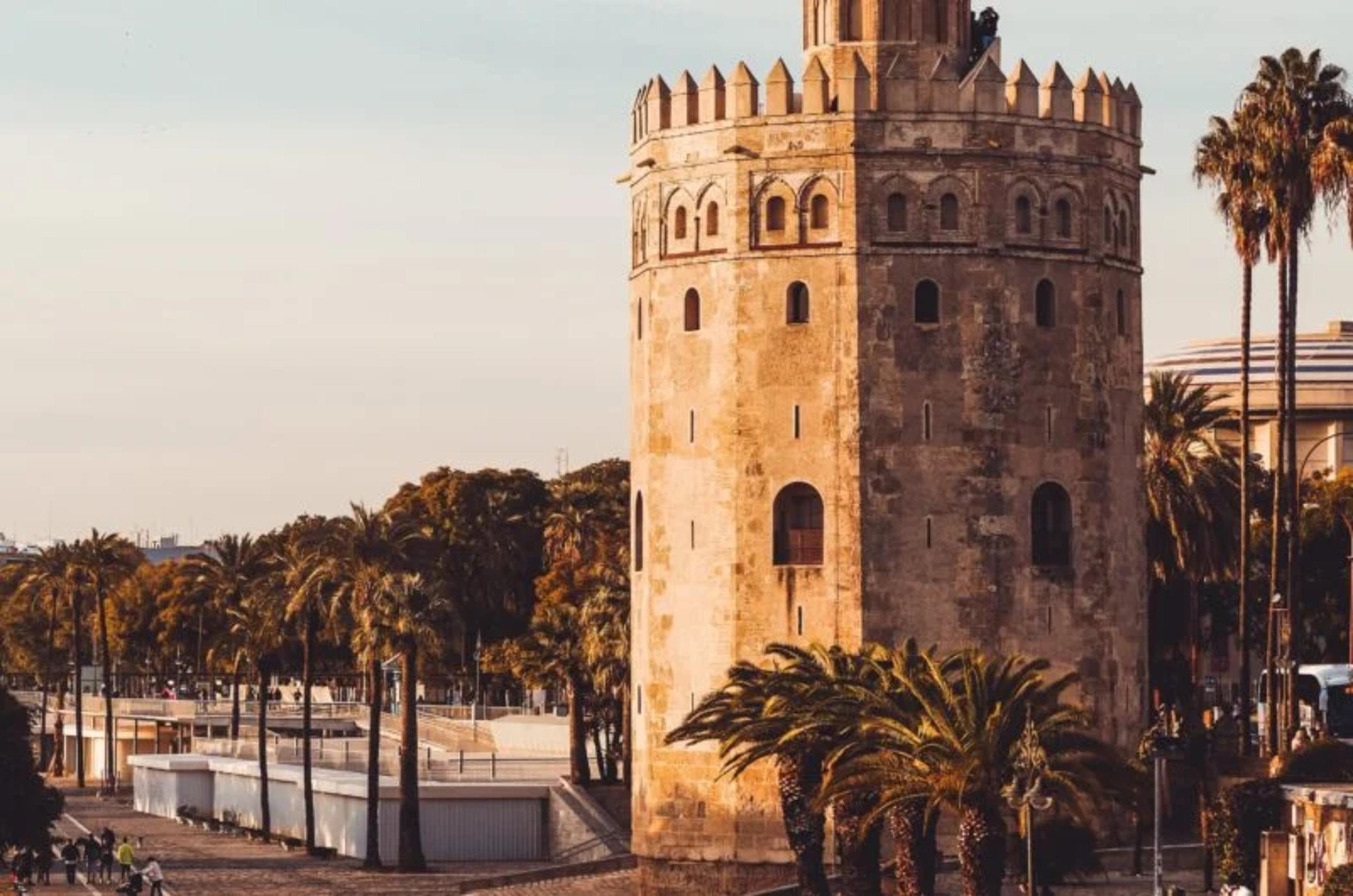 Private Seville Family Discovery Tour & Alcázar Visit