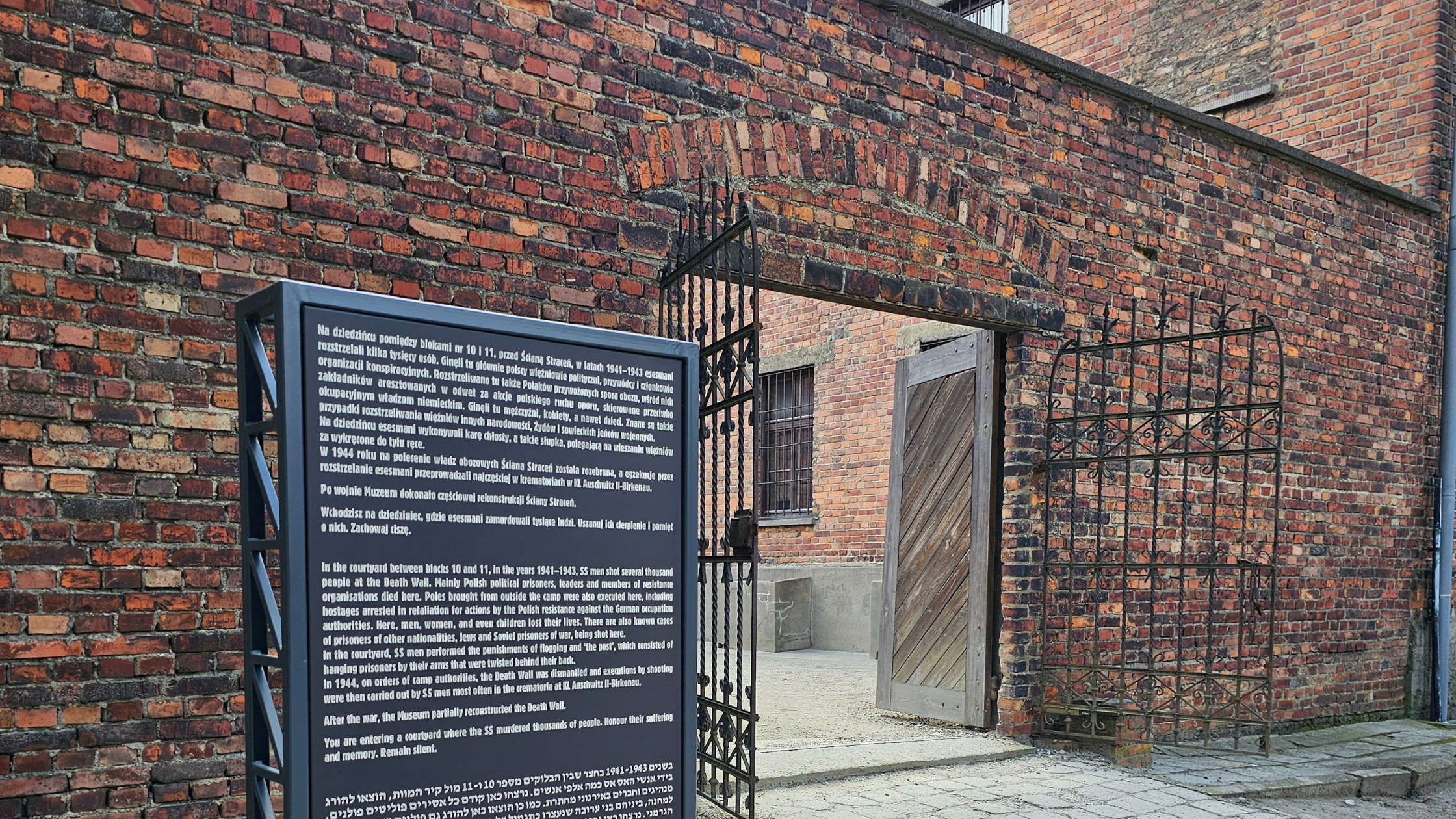 Small Group Auschwitz-Birkenau Memorial Tour from Krakow