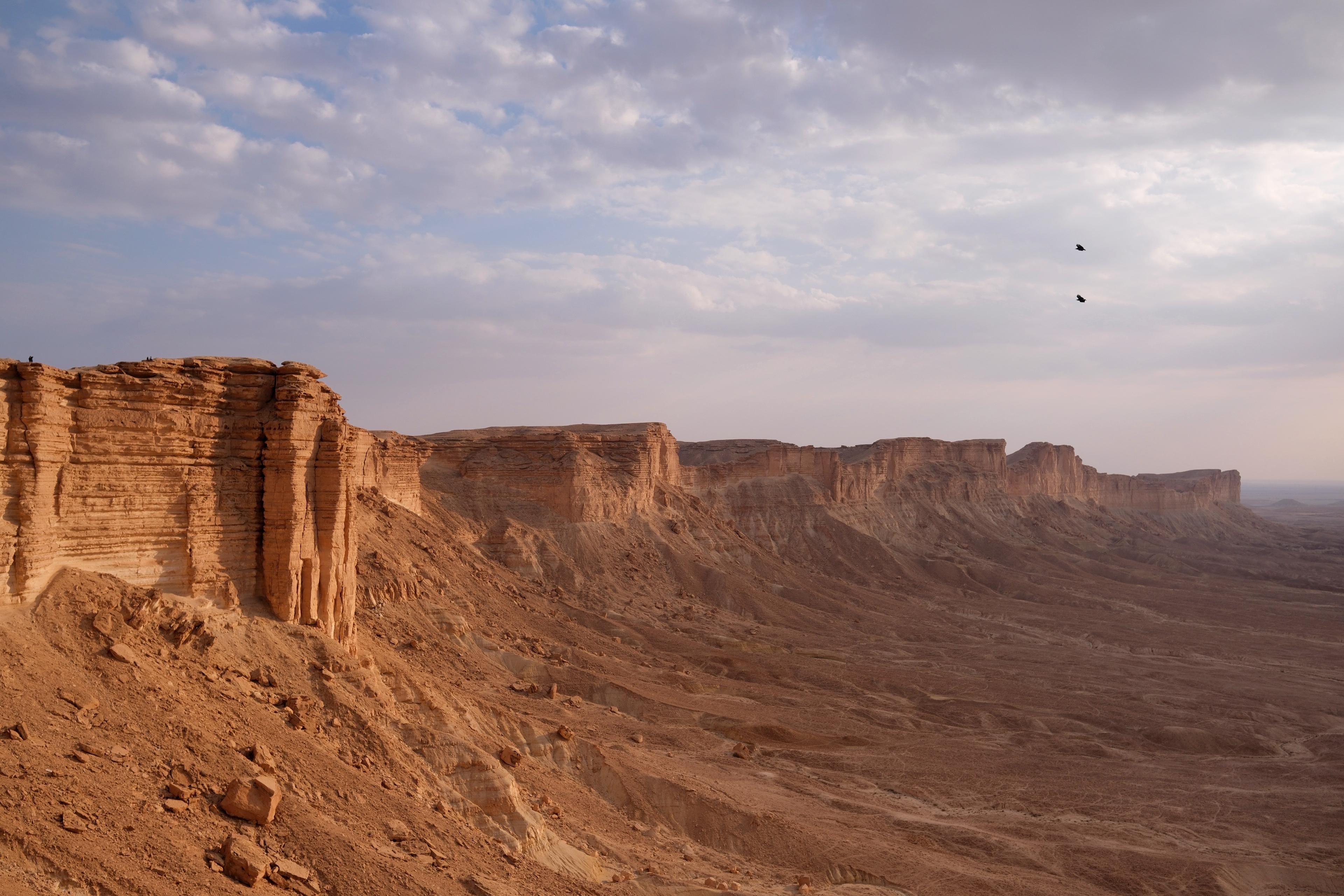 Private Edge of the World Expedition from Riyadh