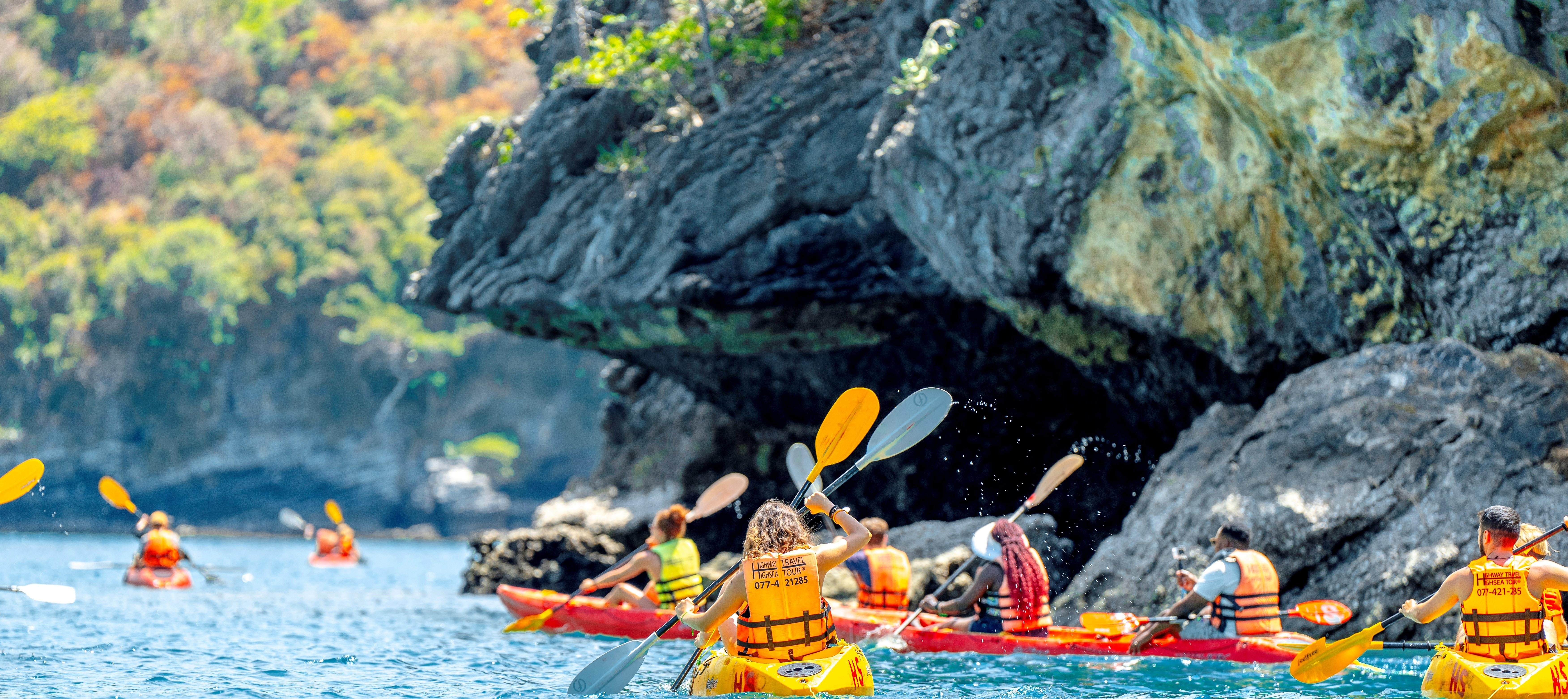 Mu Ko Ang Thong National Park Cruise & Optional Kayaking