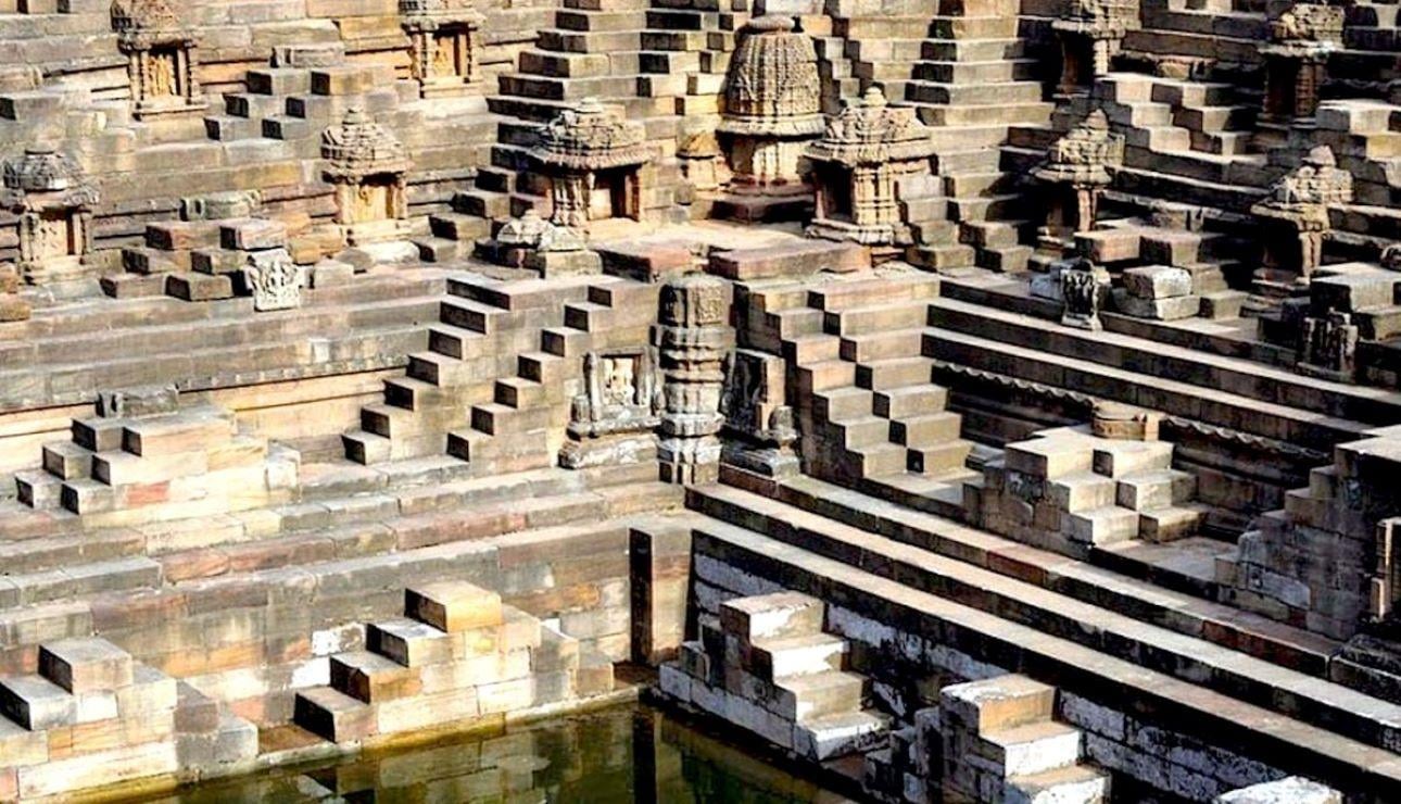 Modhera Sun Temple & Queen's Stepwell Private Day Tour