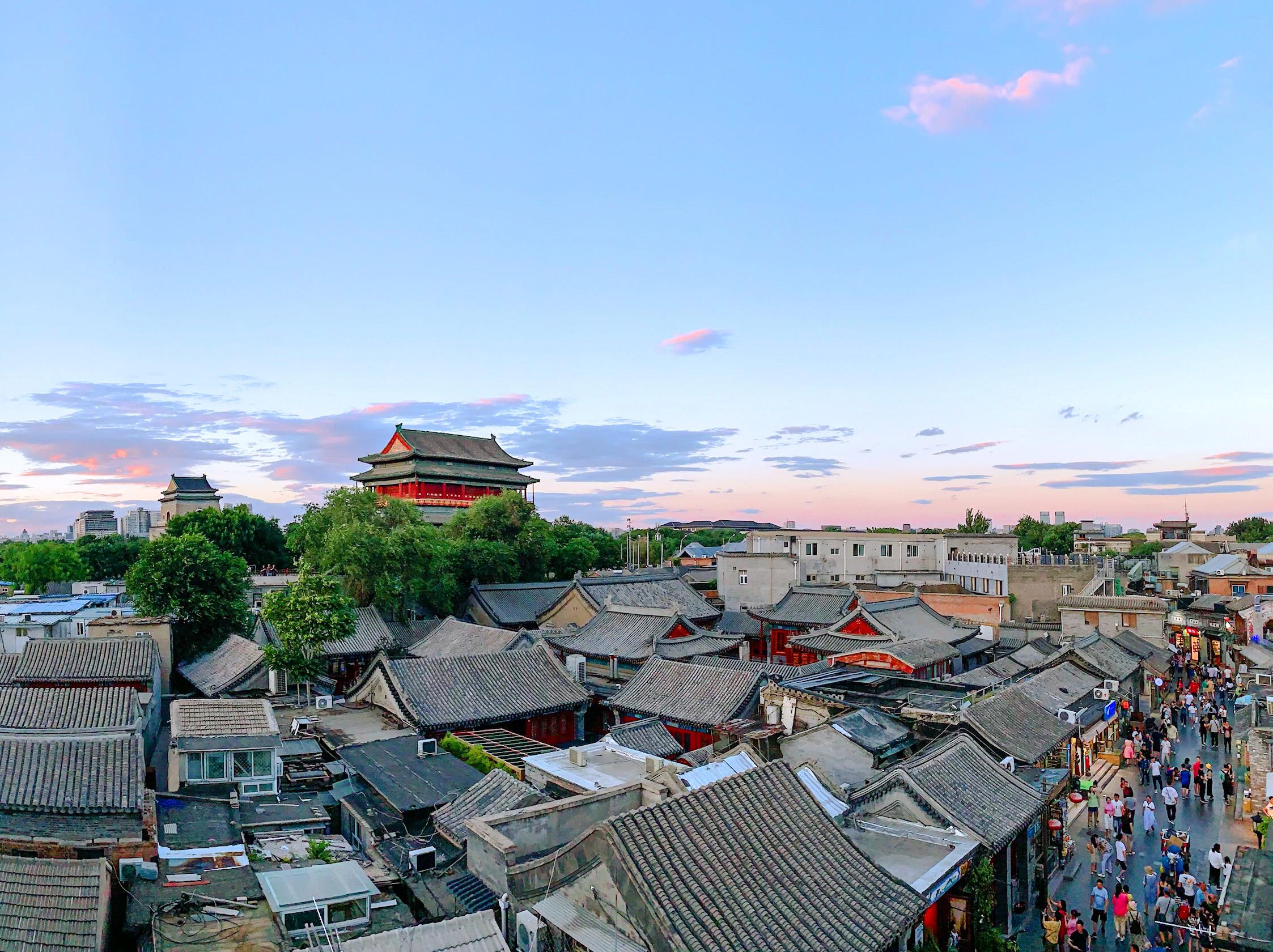 Hutong Alleys, Drum Tower & Shichahai Lake Discovery