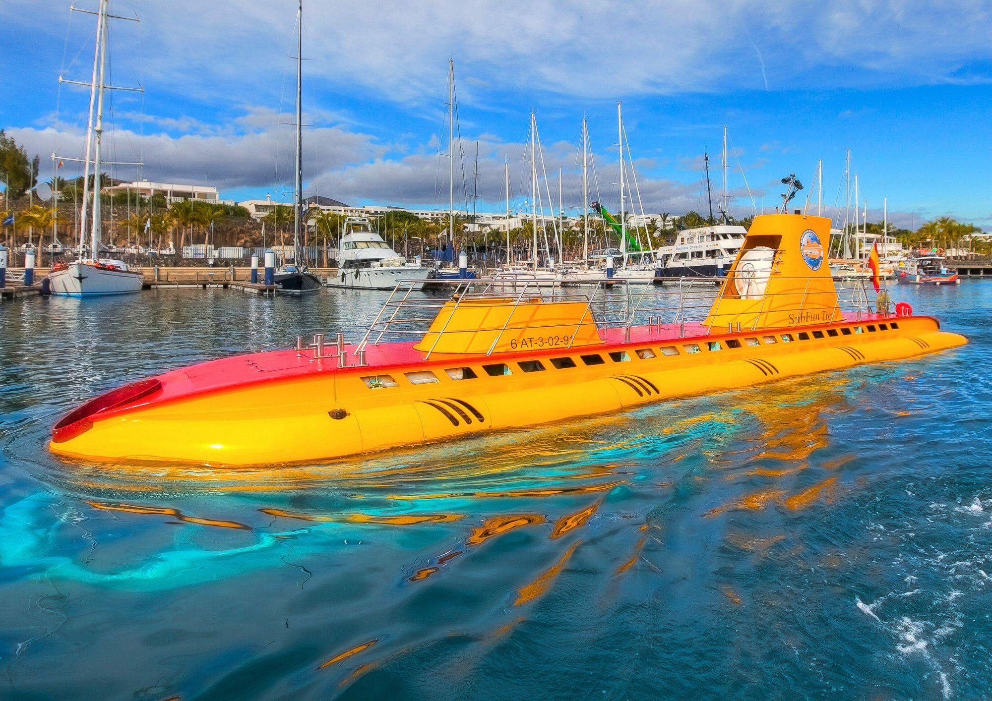 Lanzarote Ocean Descent: Real Submarine Dive