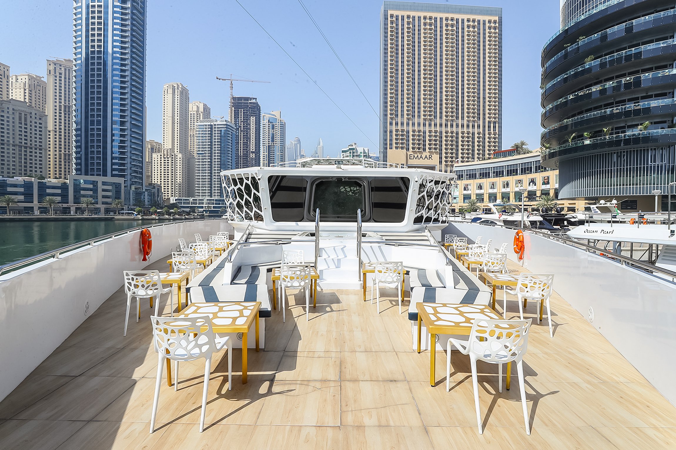 Dubai Mega Yacht Dinner Cruise with Buffet