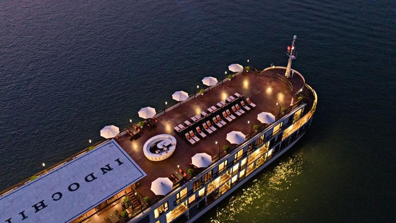 Saigon River Evening Cruise with Dinner & Live Music